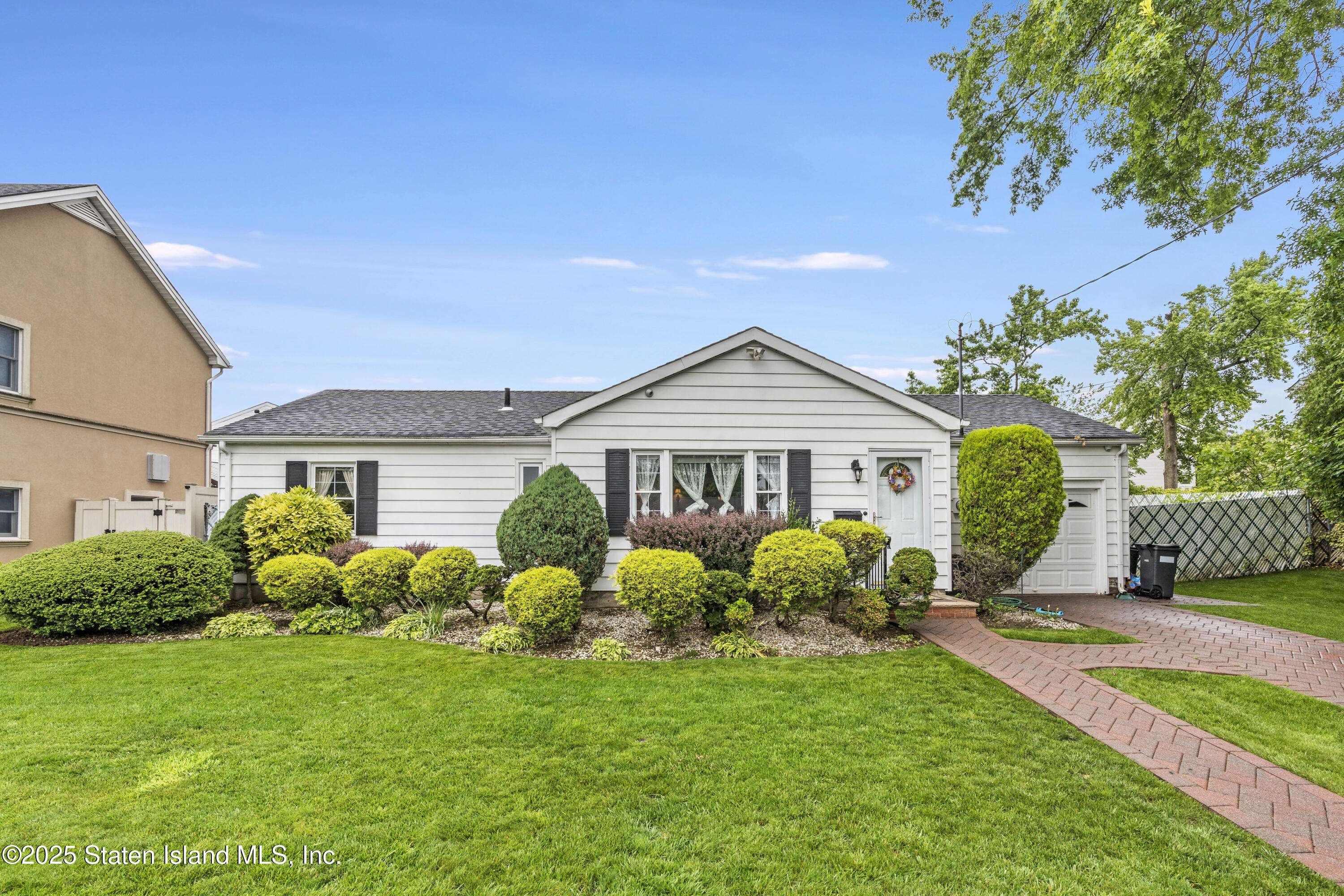 Staten Island, NY 10312,19 Albourne AVE E