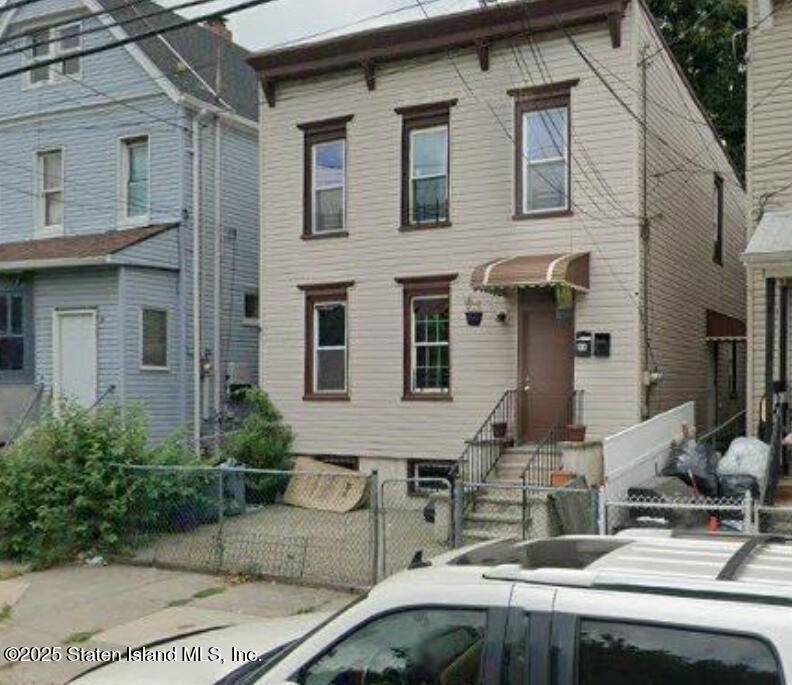 Staten Island, NY 10304,94 Gordon ST