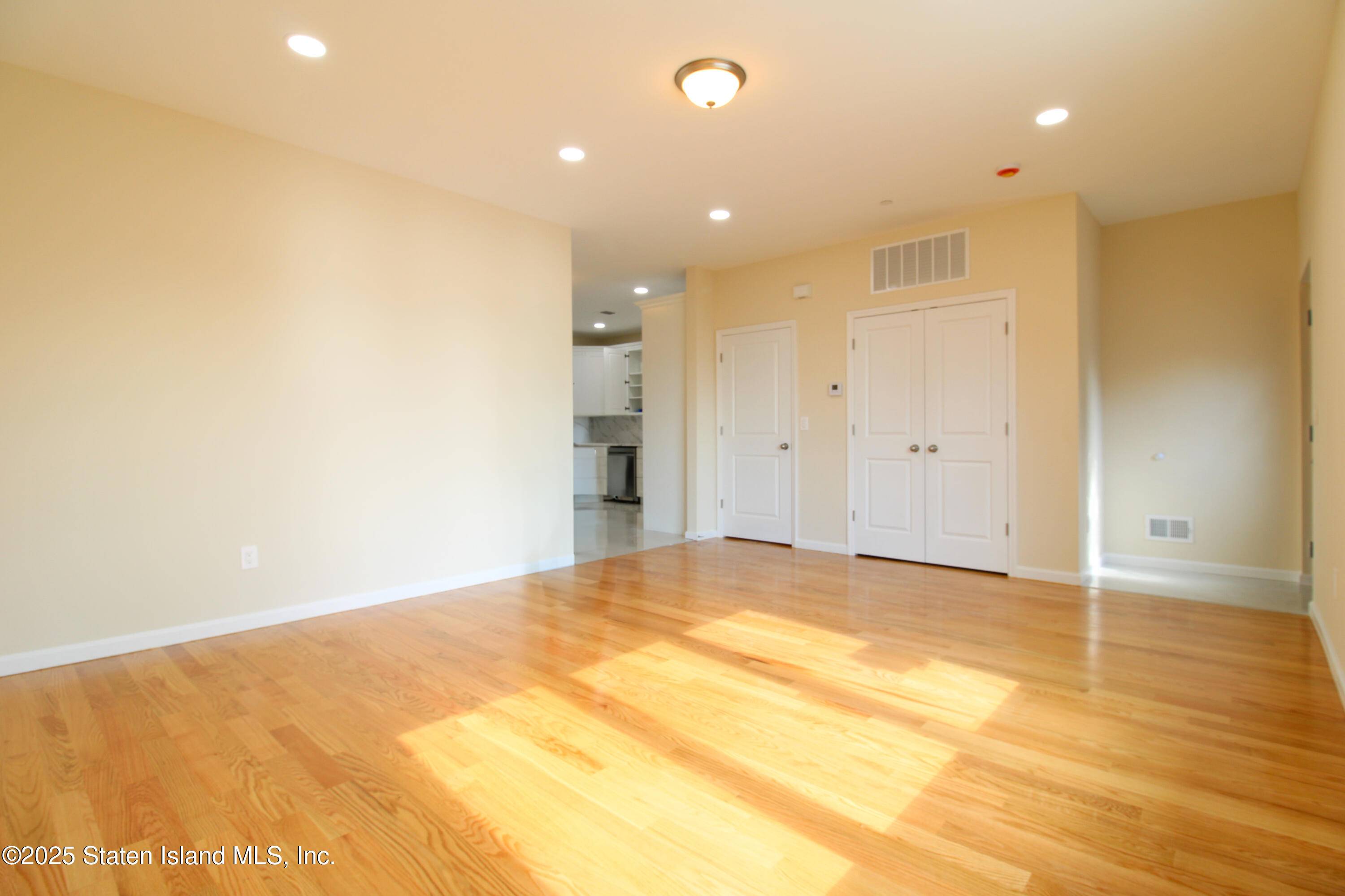 Staten Island, NY 10314,105 Perry AVE