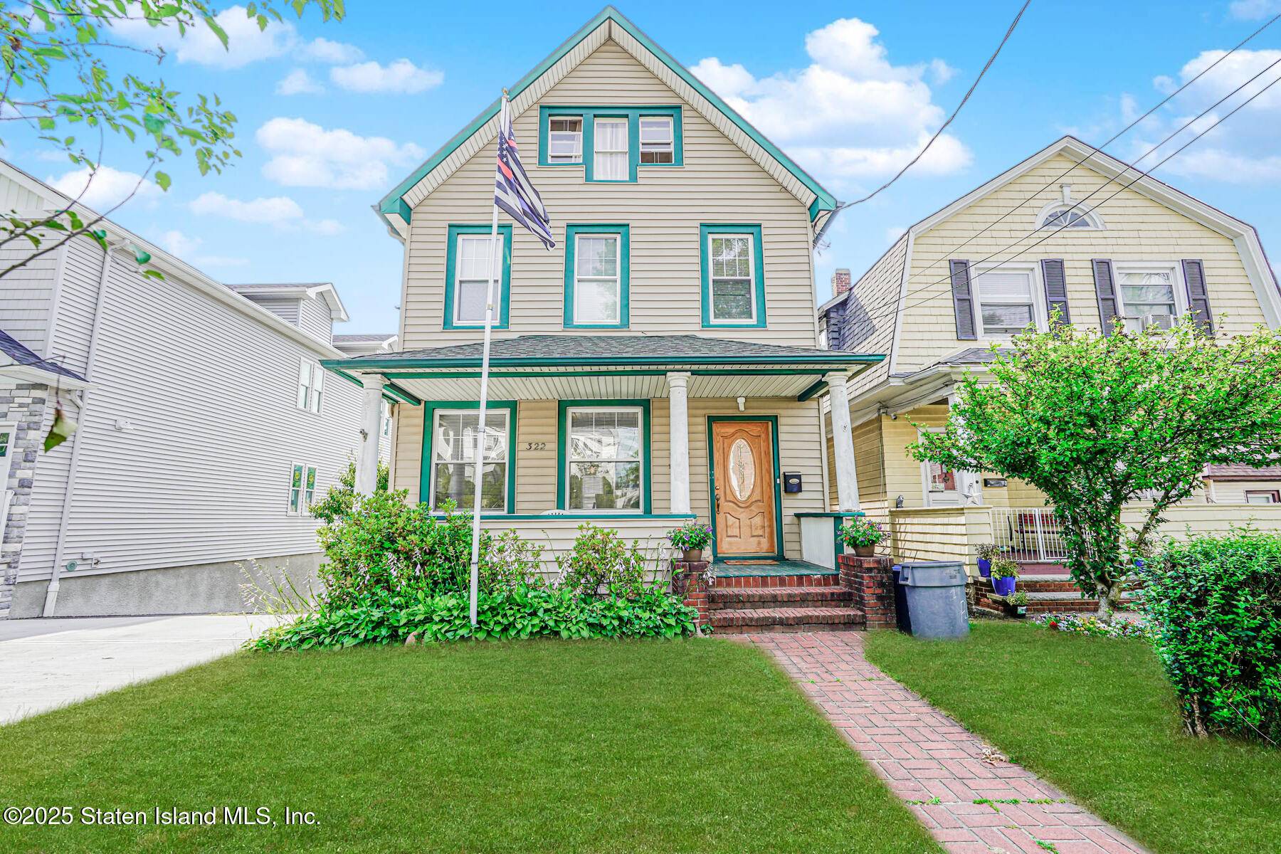 Staten Island, NY 10302,322 Jewett AVE