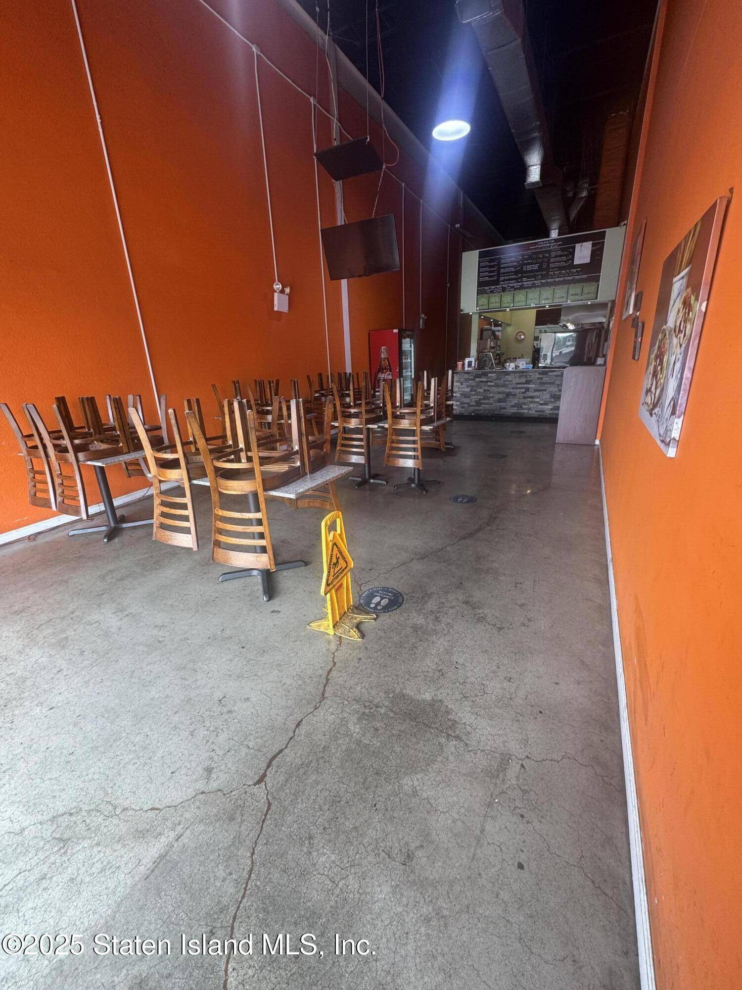 Staten Island, NY 10305,1077 Bay Street