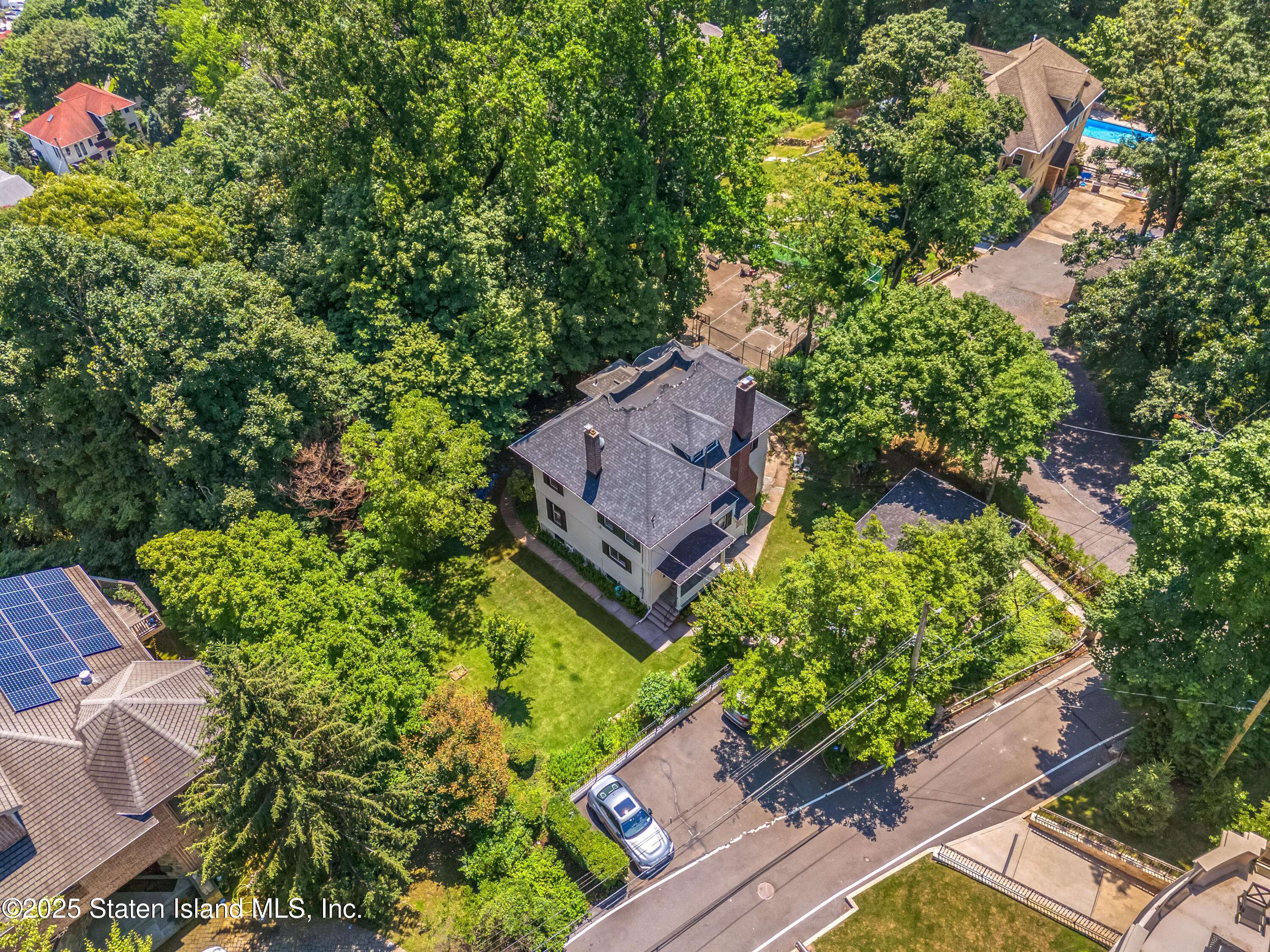 Staten Island, NY 10304,0 Douglas RD
