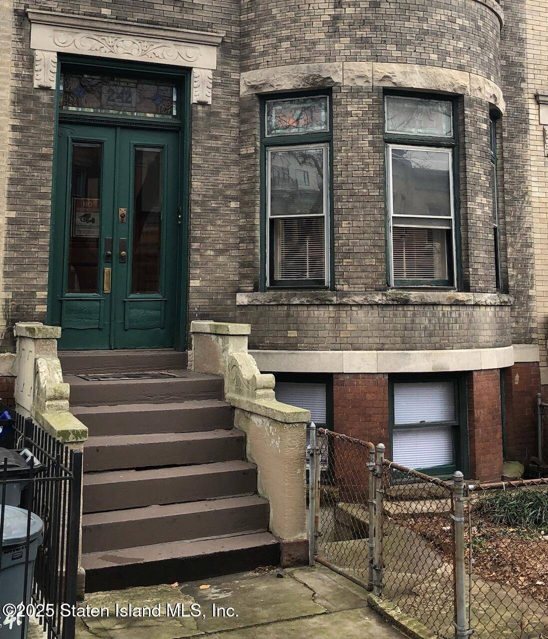 Brooklyn, NY 11220,242 61st ST