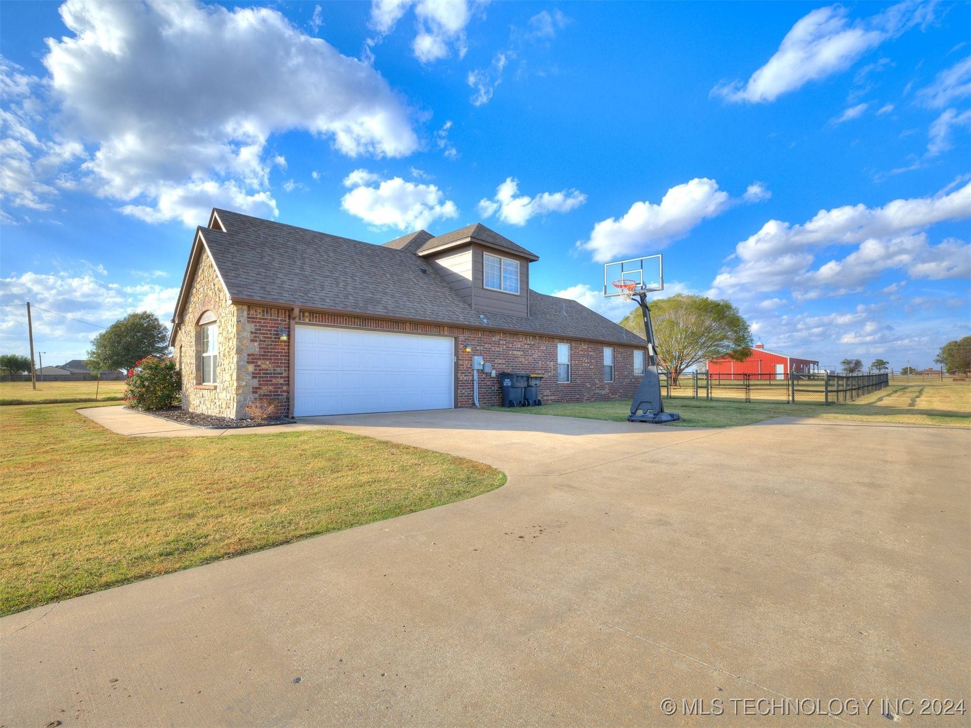 Glenpool, OK 74033,555 W 171st ST S