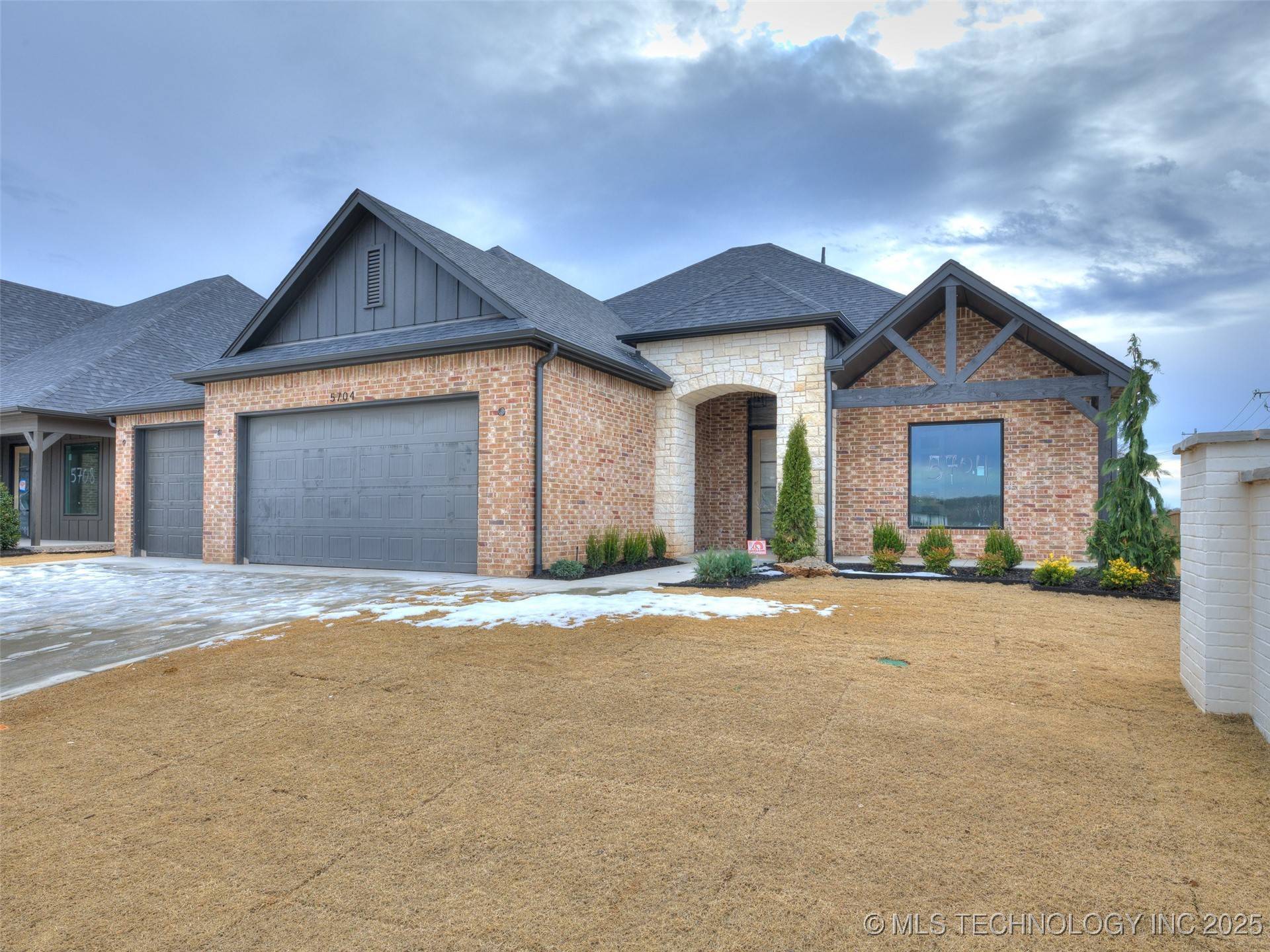 Bixby, OK 74008,5704 E 126th ST S