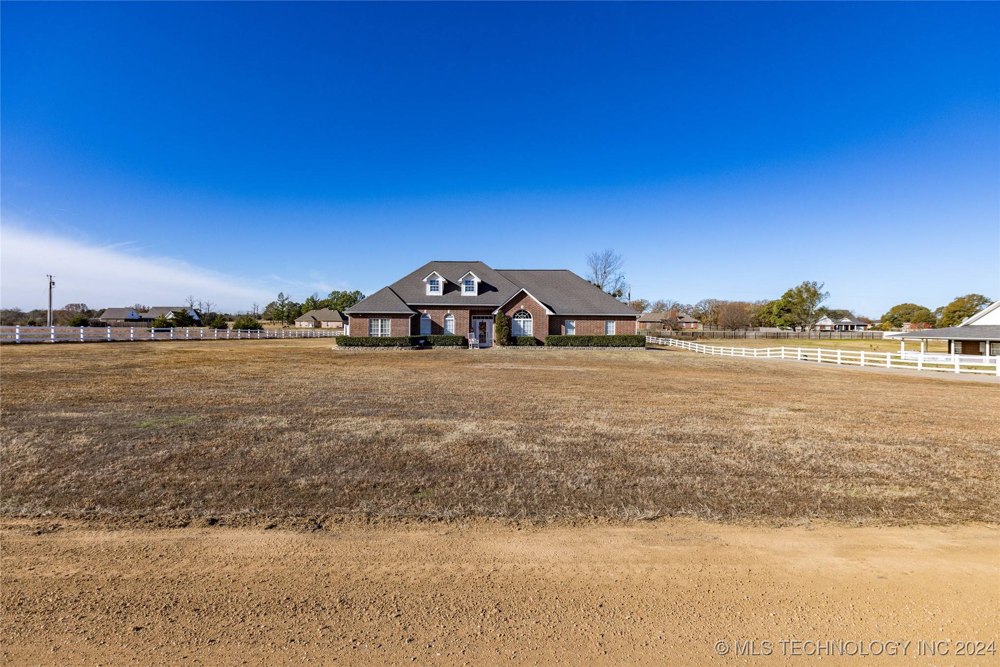 Atoka, OK 74525,1461 S Willow Bend