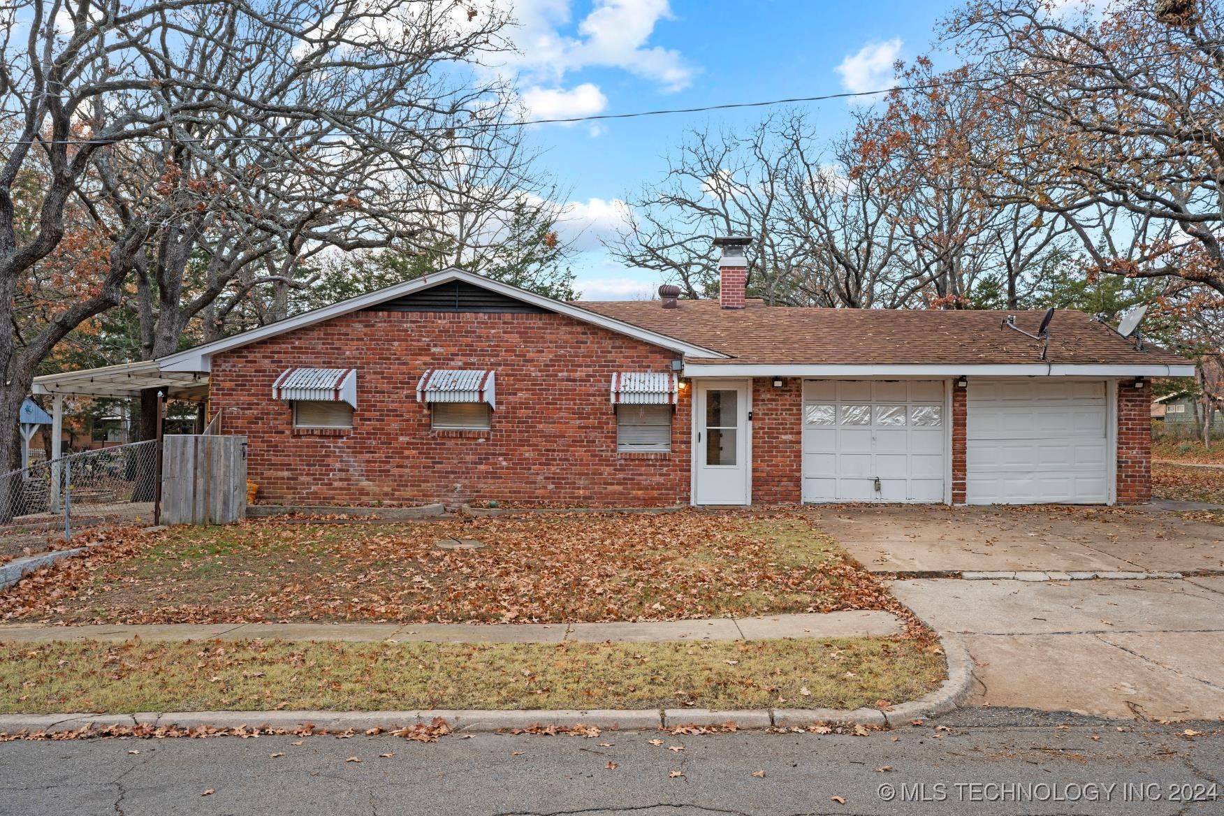 Bartlesville, OK 74003,104 Laurel PL