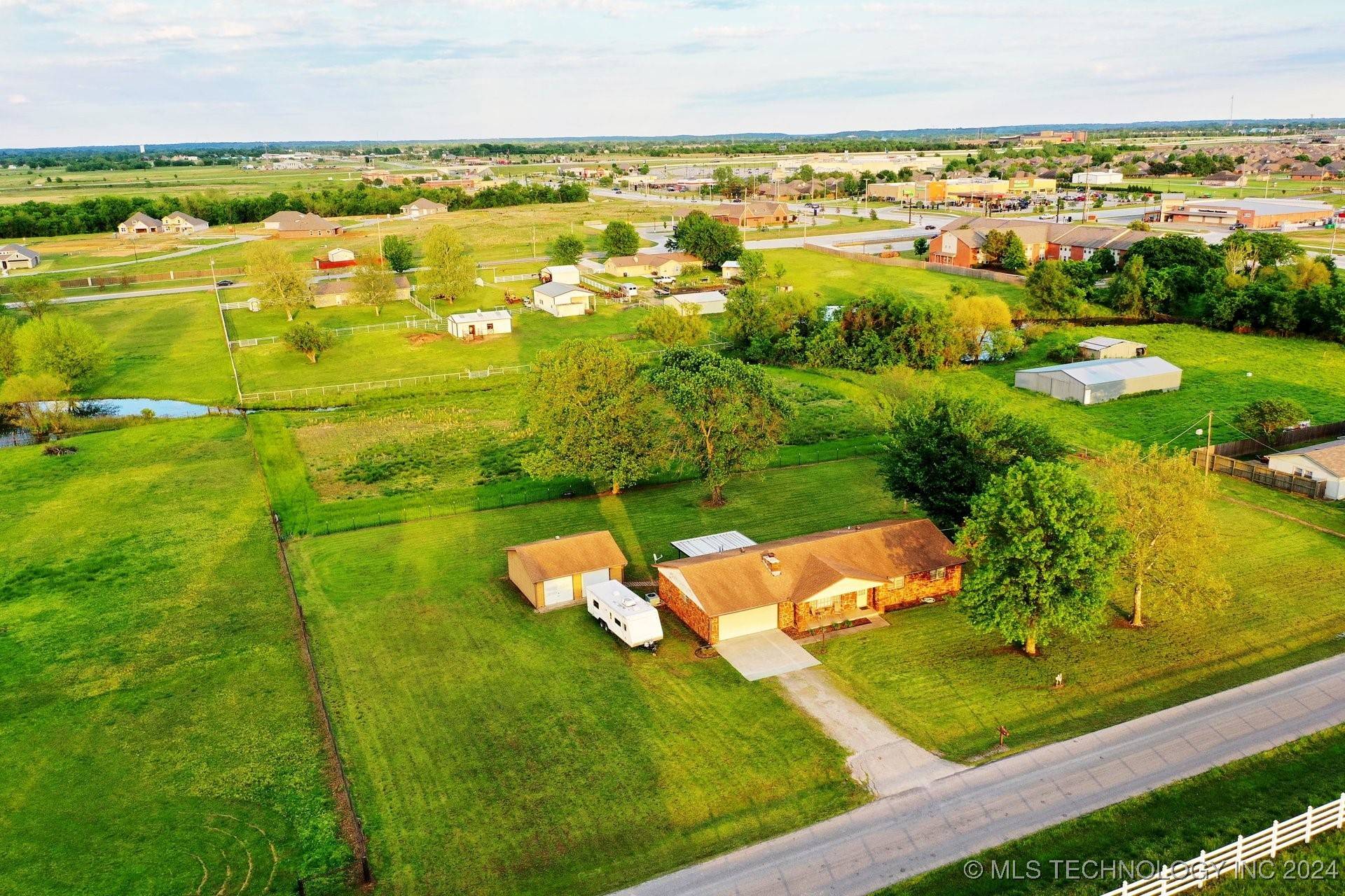 Collinsville, OK 74021,11631 N 126th East Avenue