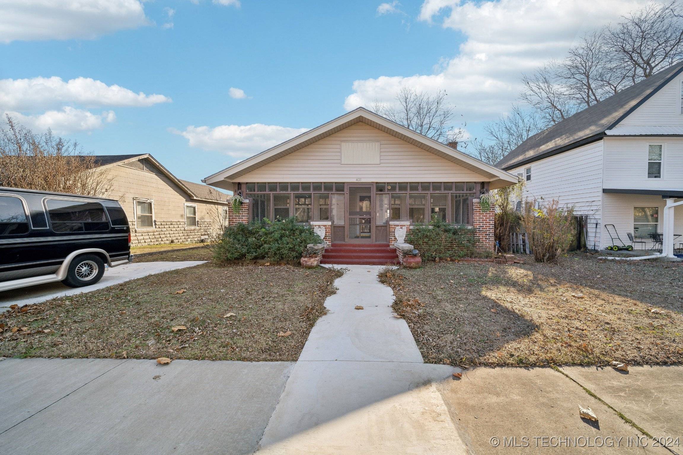 Skiatook, OK 74070,408 E 2nd ST