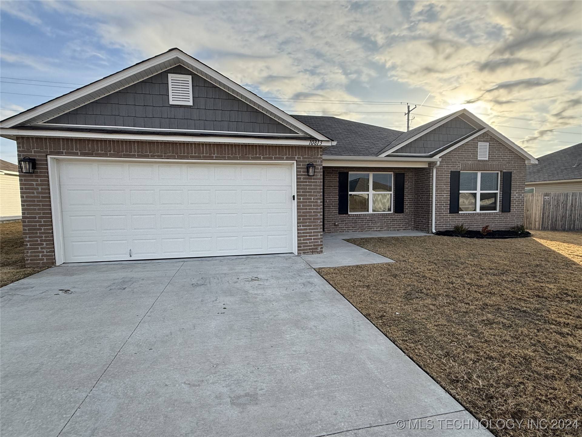 Owasso, OK 74055,10813 N 101st East Court