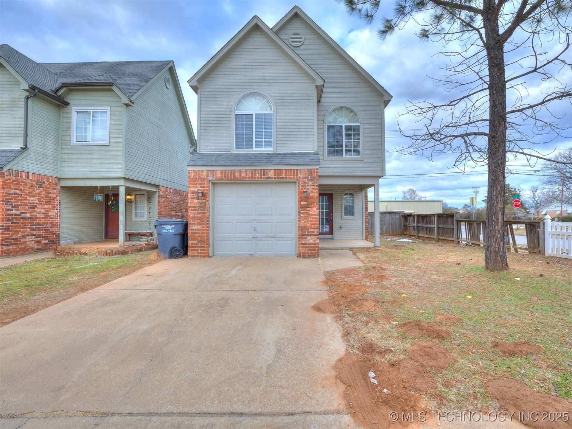 Jenks, OK 74037,301 W K. ST