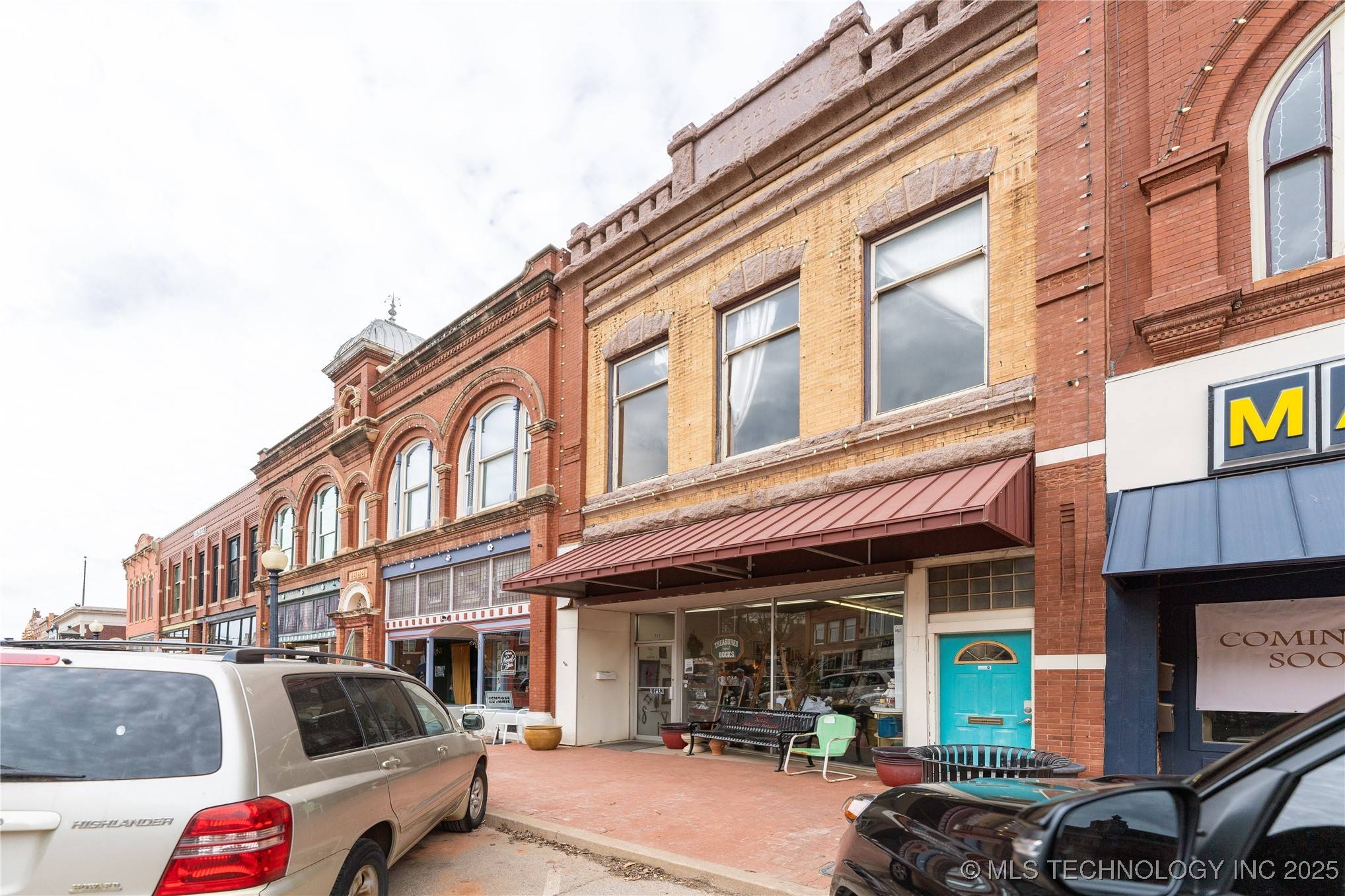 Guthrie, OK 73044,114 W Oklahoma