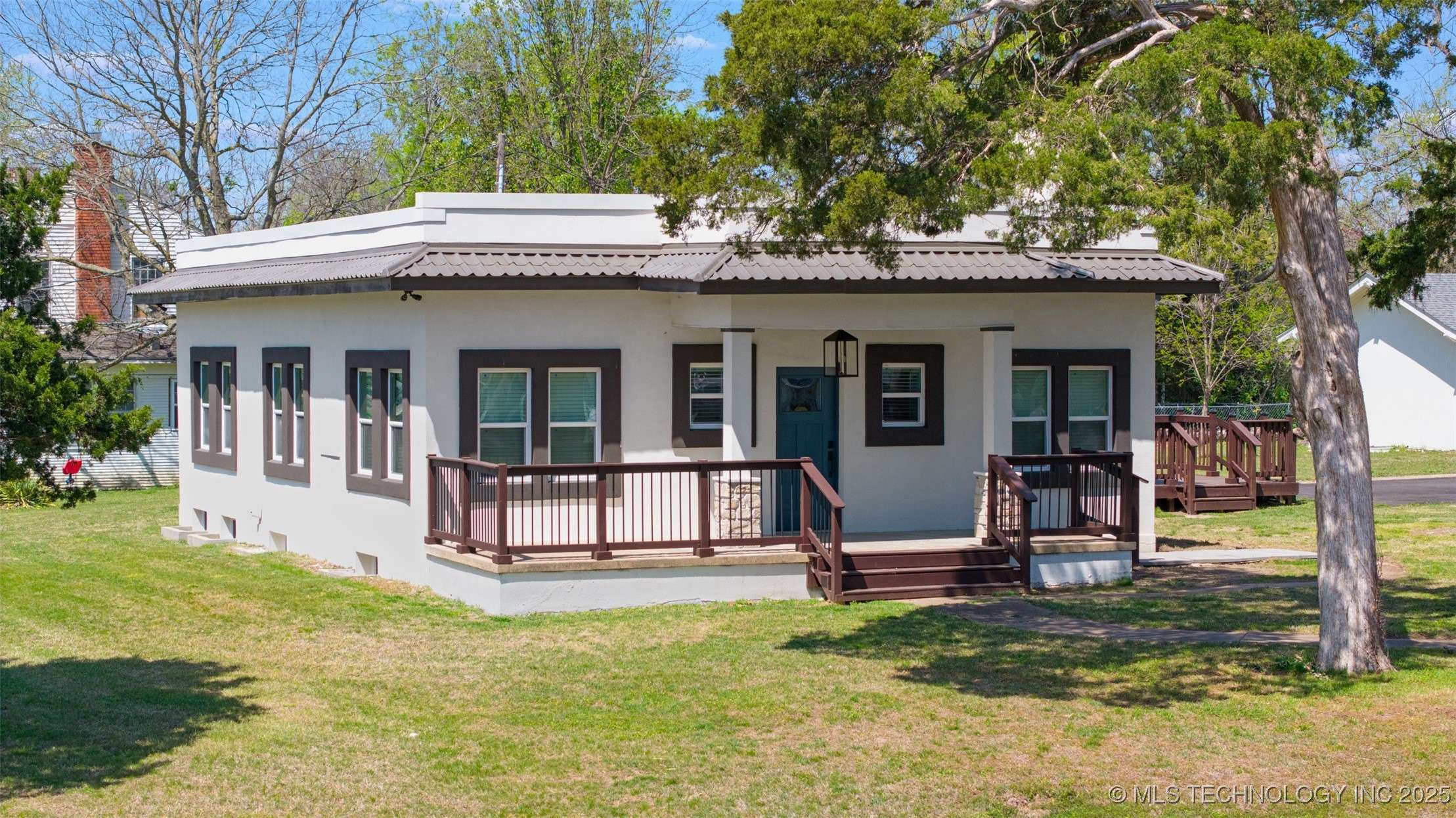 Vinita, OK 74301,245 S Adair