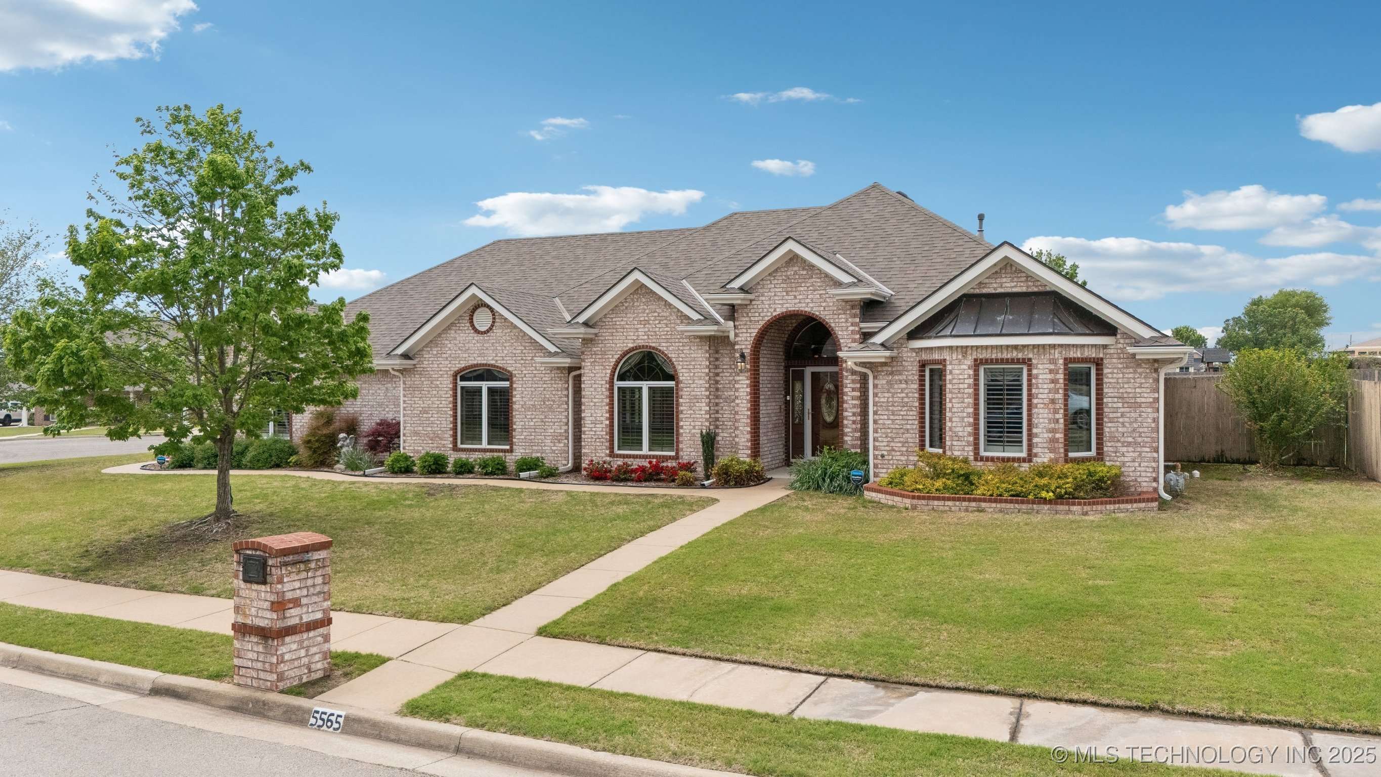 Bartlesville, OK 74006,5565 NE Parkhill DR