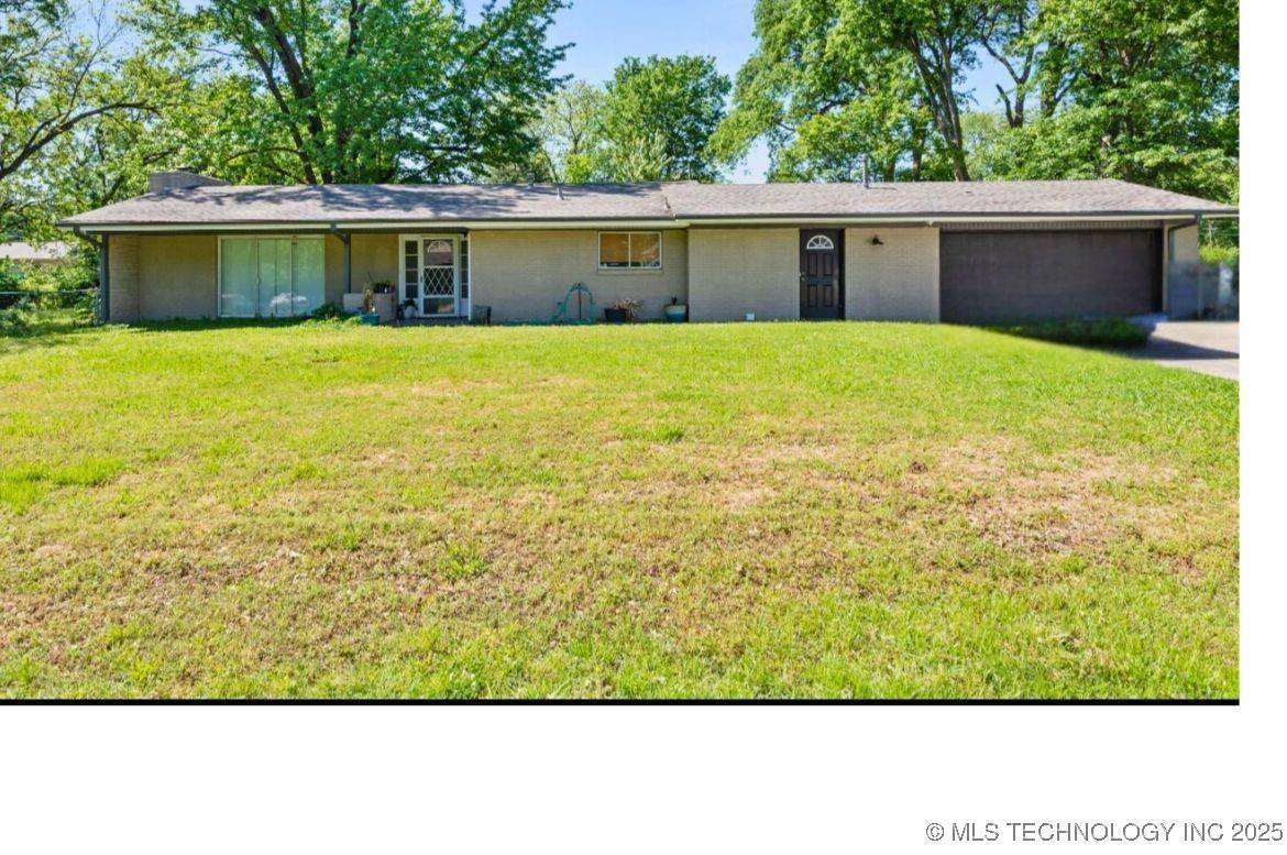 Wagoner, OK 74467,1014 SE 3rd ST