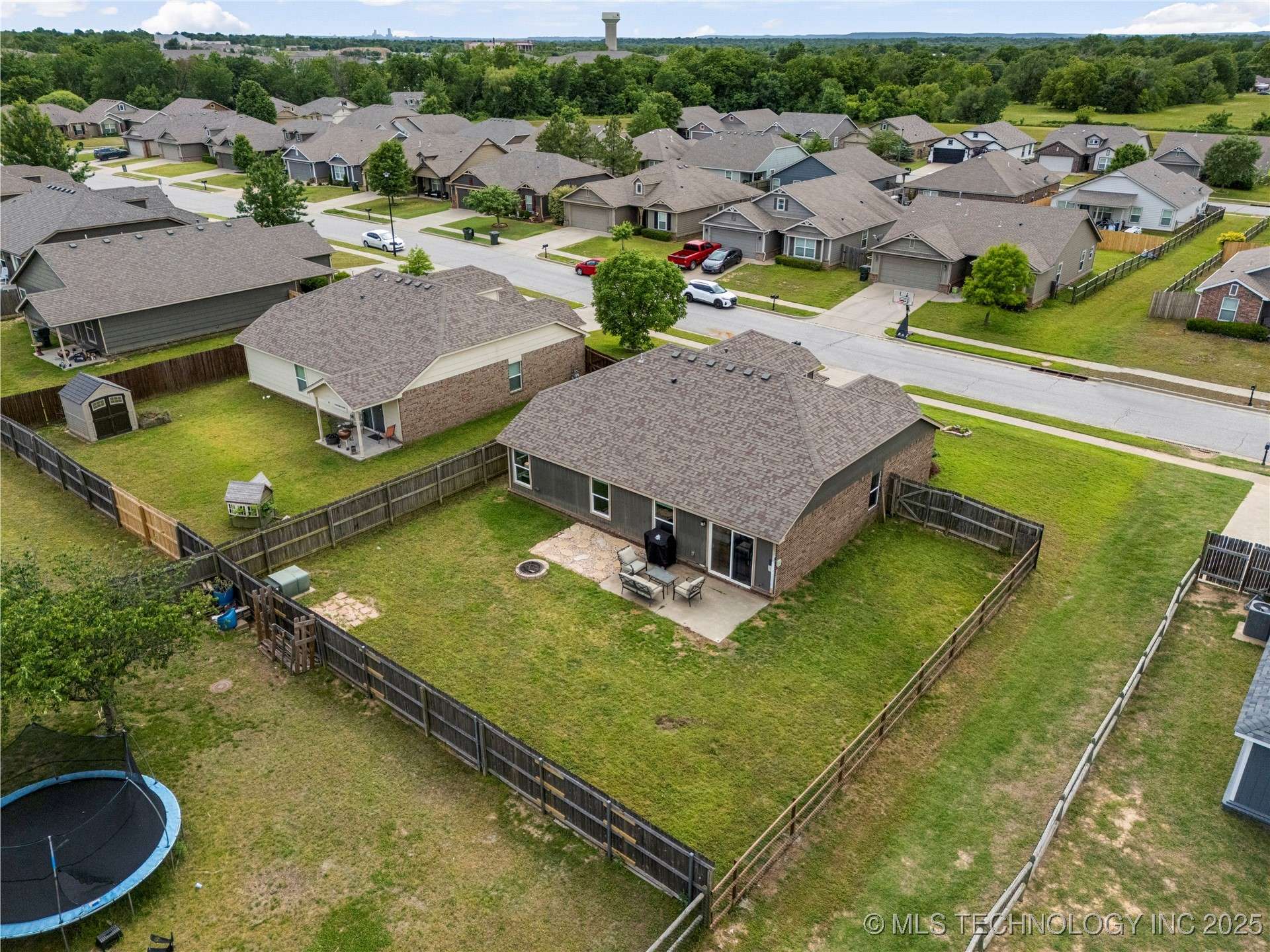 Owasso, OK 74055,10915 N 117th PL E