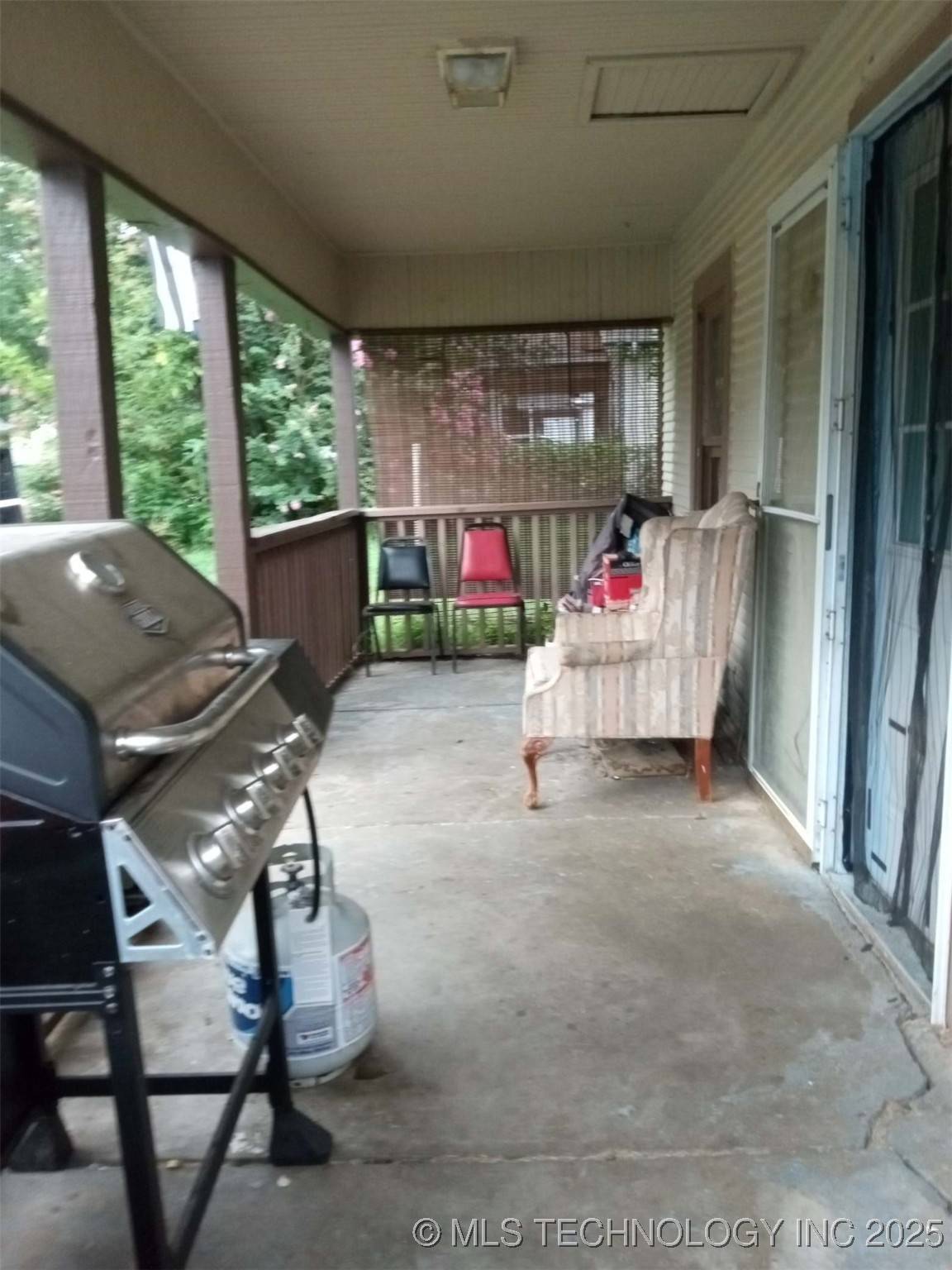 Drumright, OK 74030,302 S Jones AVE