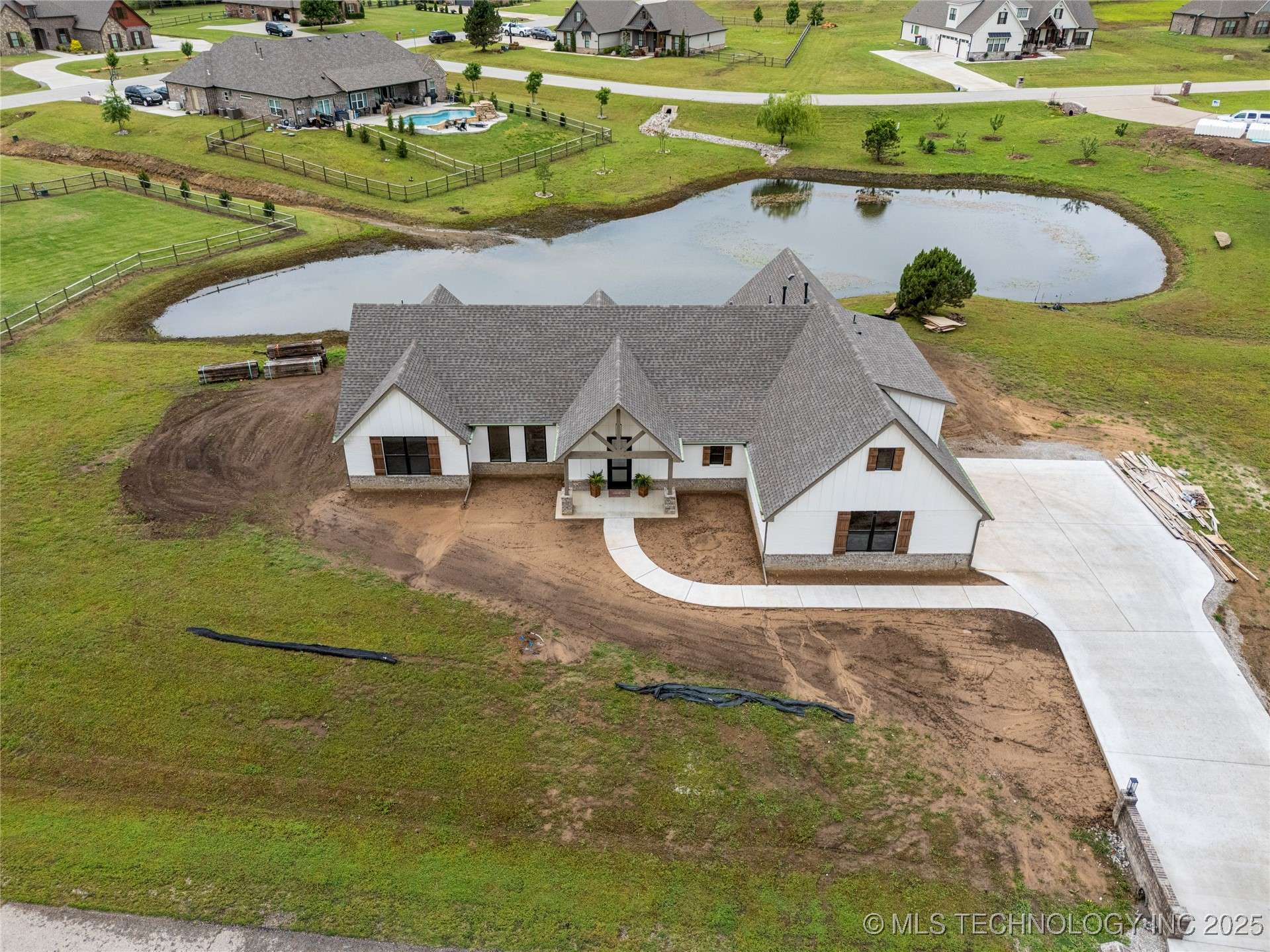 Claremore, OK 74017,18258 S Clear Creek CT