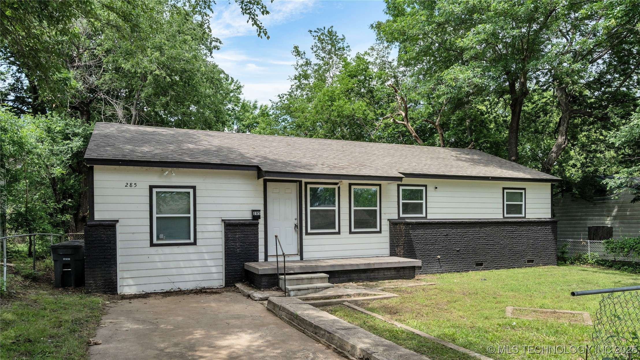 Tulsa, OK 74126,285 E 52nd ST