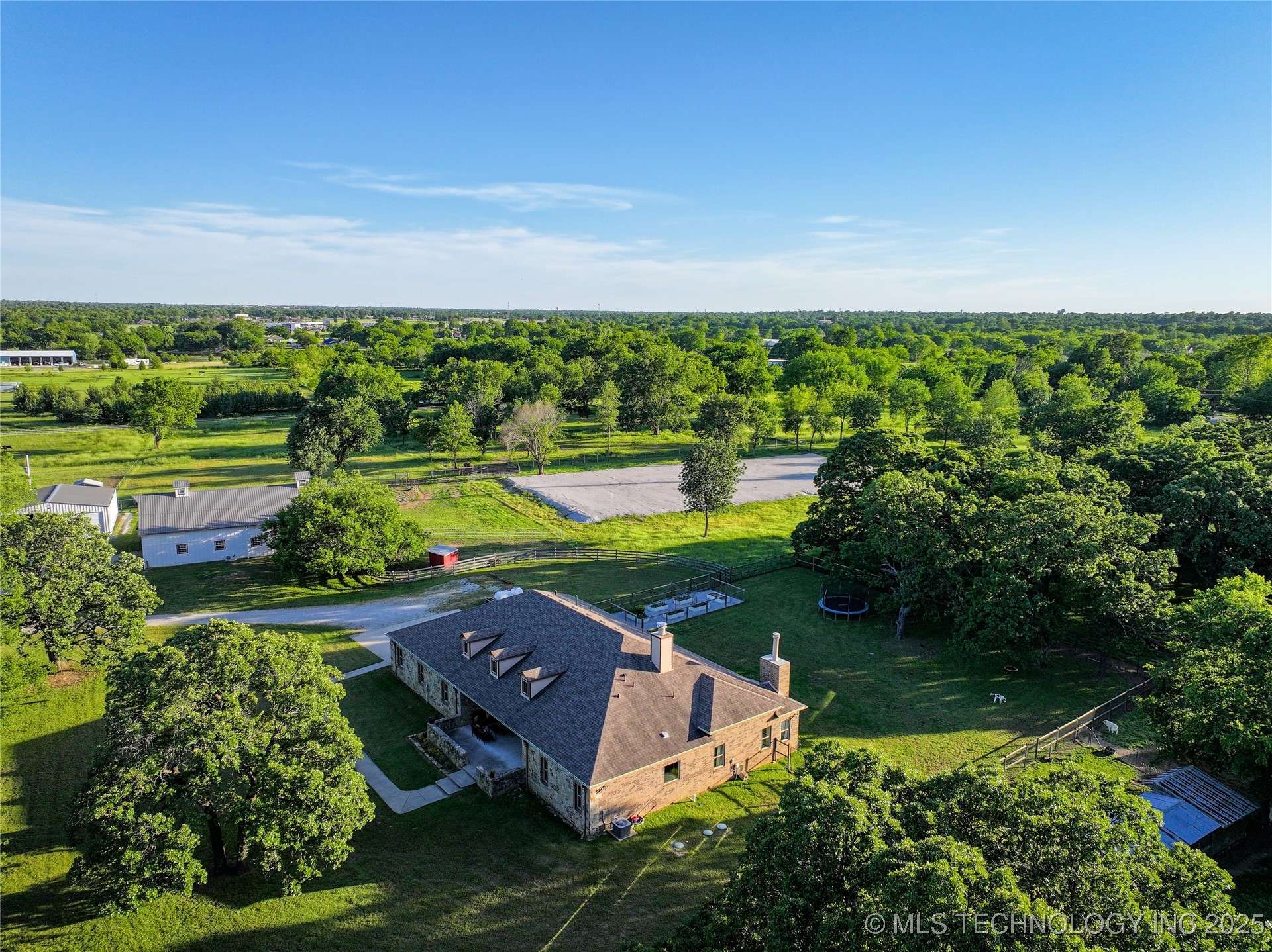 Collinsville, OK 74021,16012 N 145 AVE