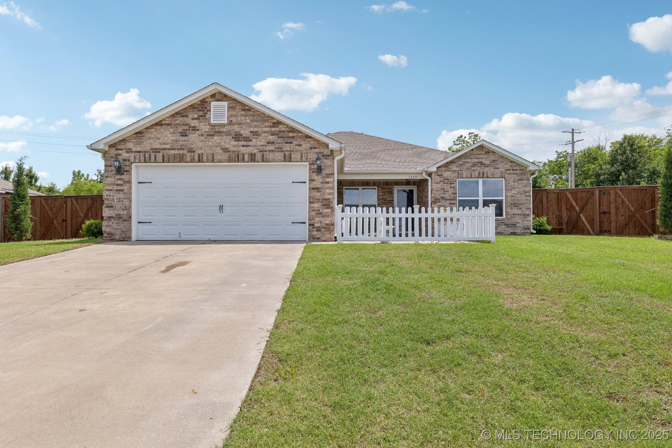 Claremore, OK 74019,1309 W Missouri AVE