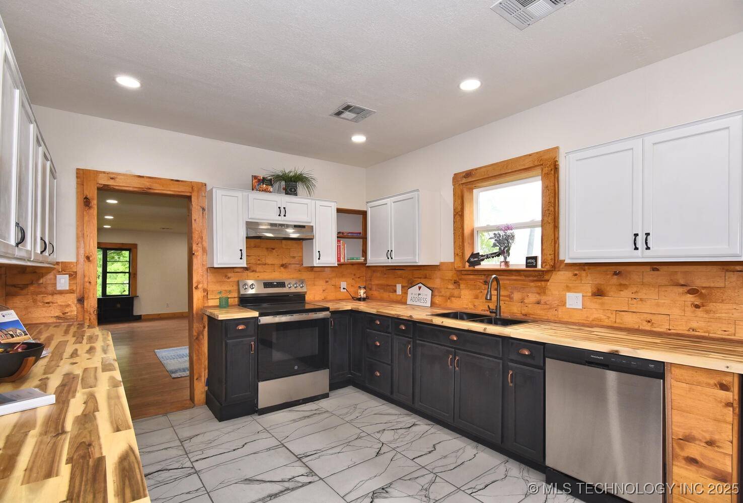 Sapulpa, OK 74066,206 S Mounds ST