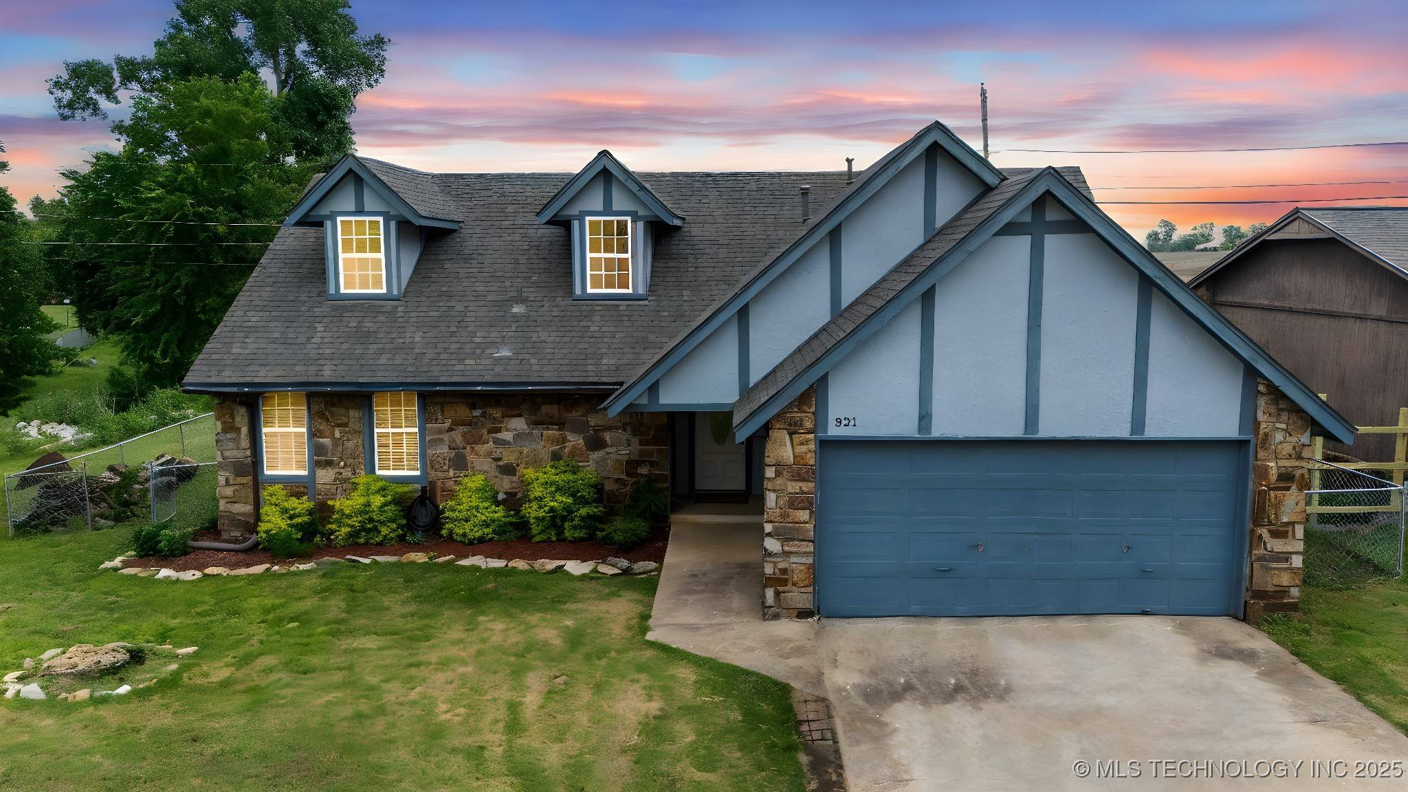 Sand Springs, OK 74063,321 W 50th PL