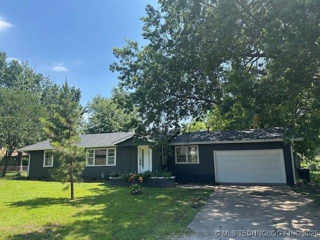 Claremore, OK 74017,111 E 13th PL