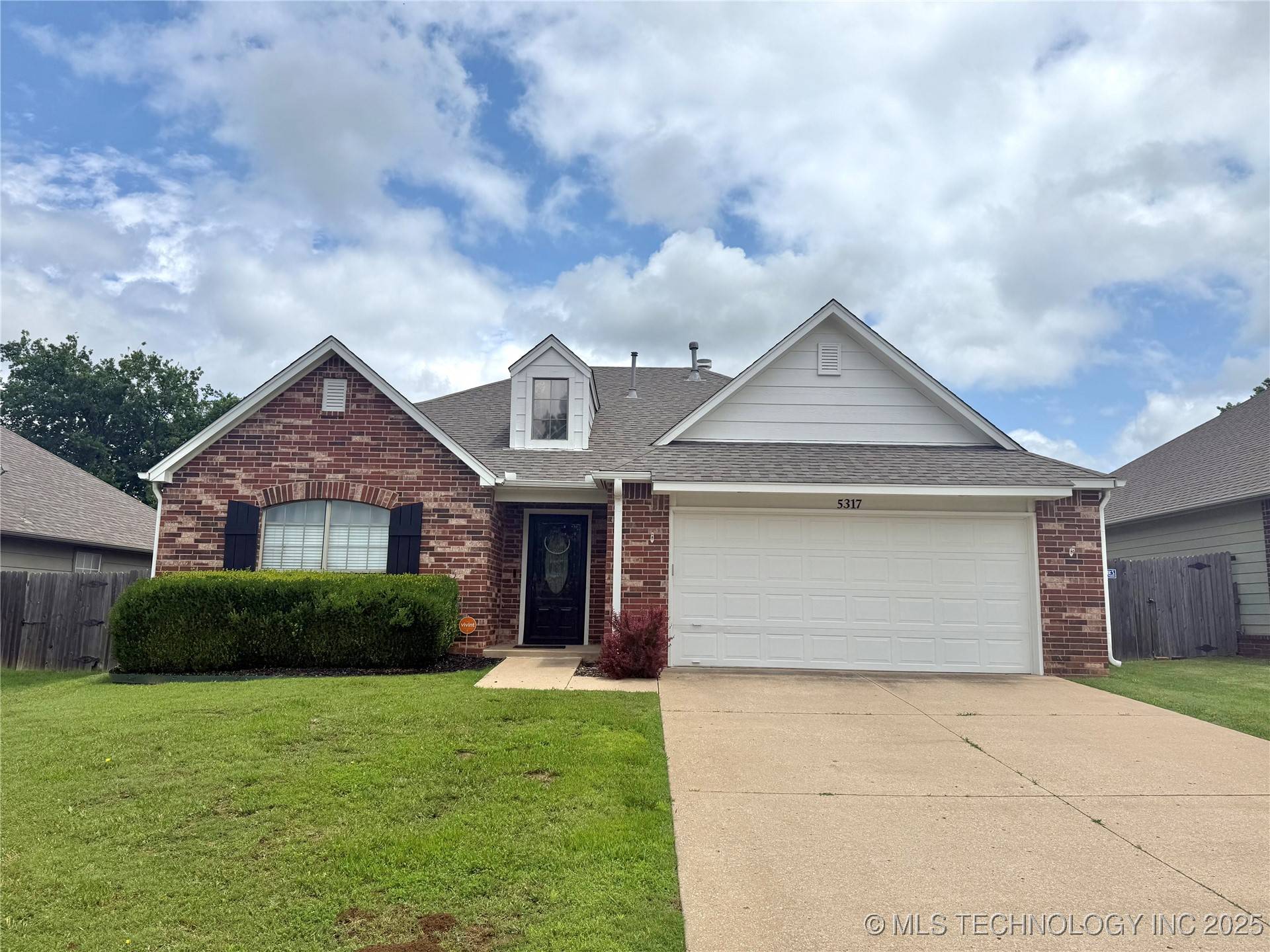 Sand Springs, OK 74063,5317 S Redbud DR