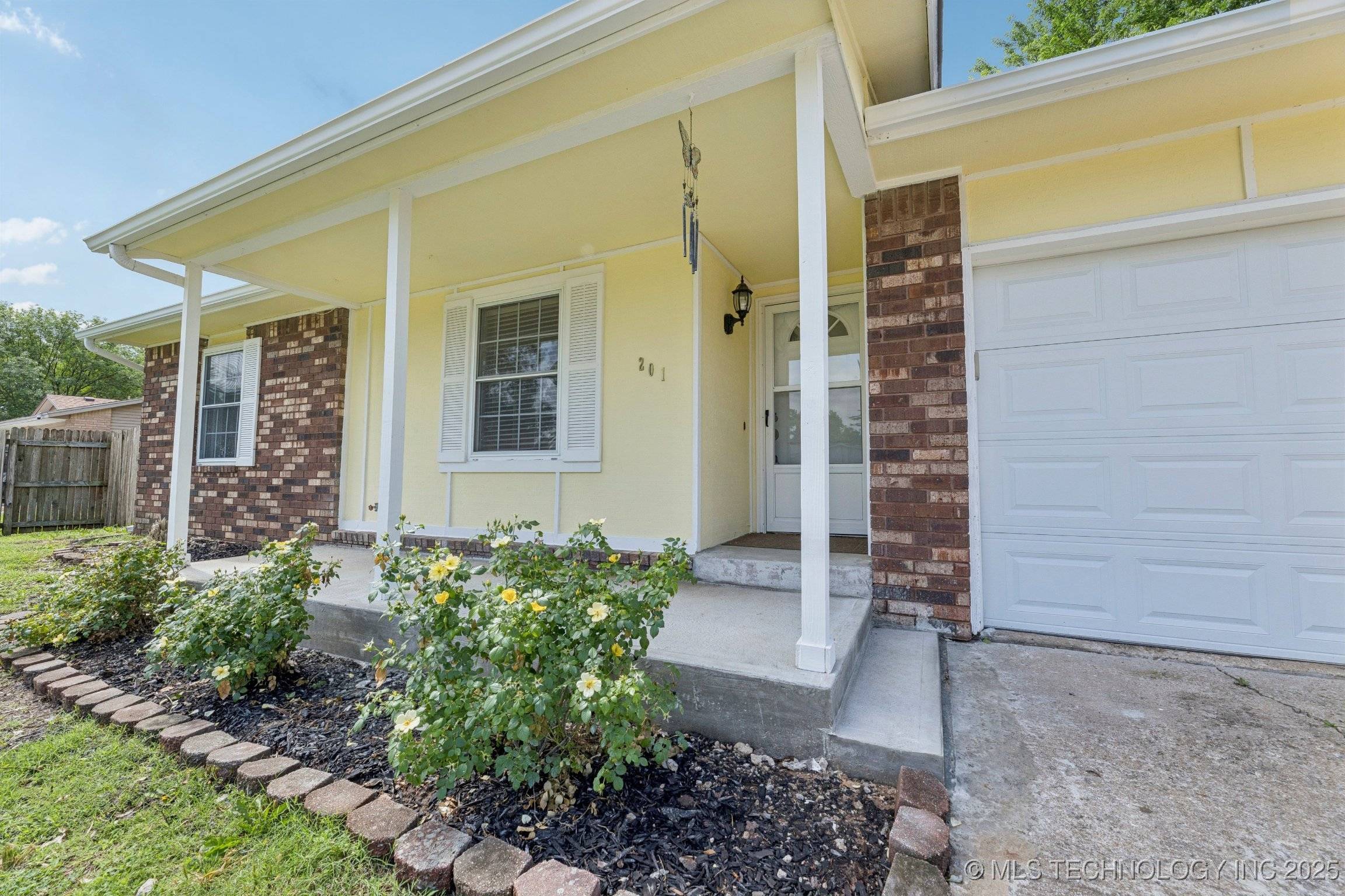 Broken Arrow, OK 74012,201 W Gary ST