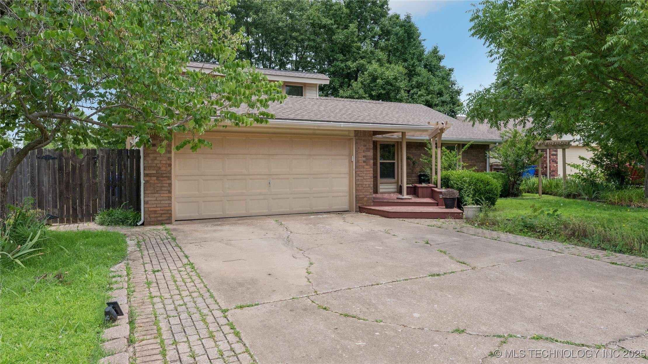 Broken Arrow, OK 74012,3021 S Ash AVE