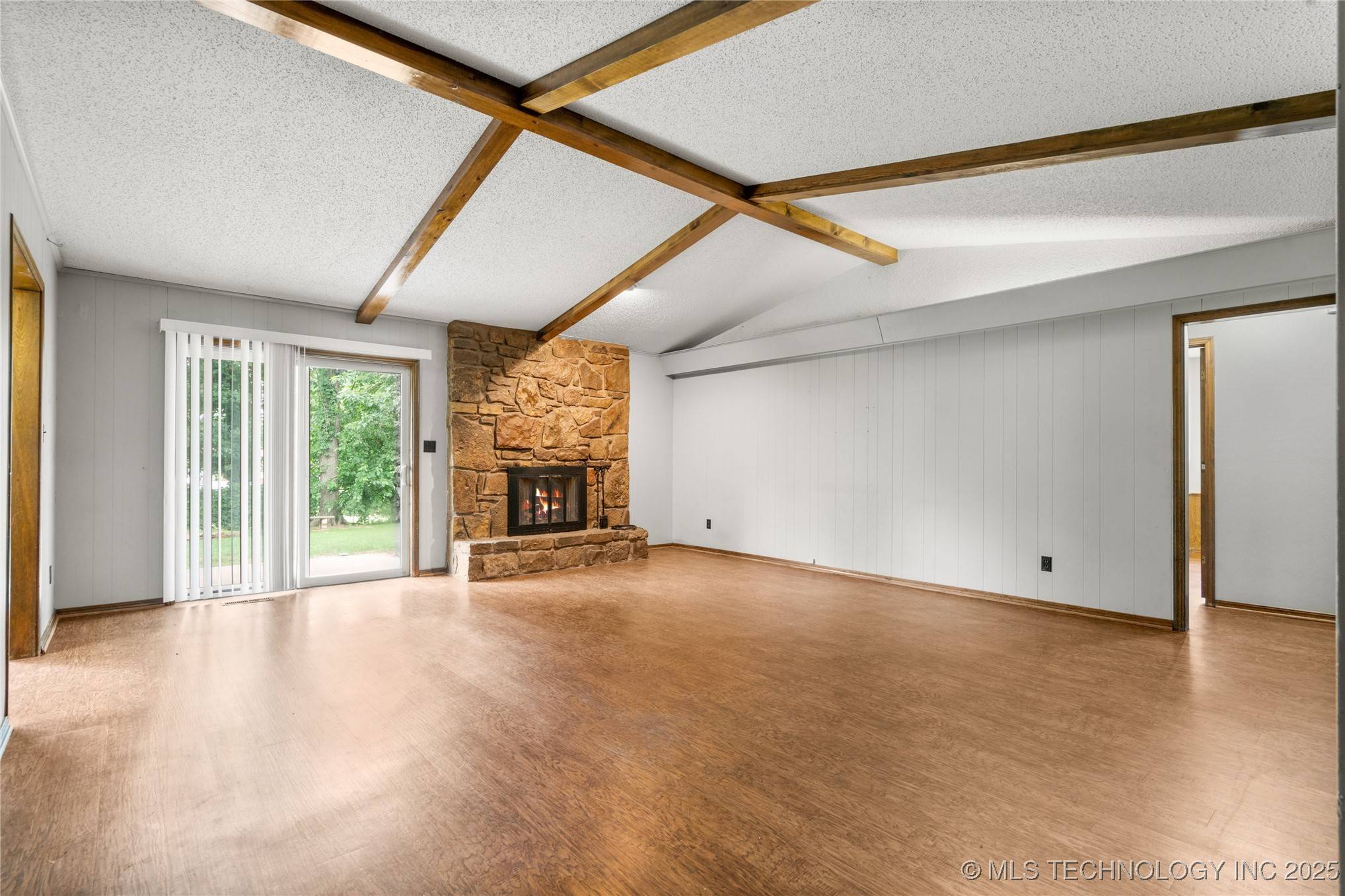 Jenks, OK 74037,911 N Fir ST
