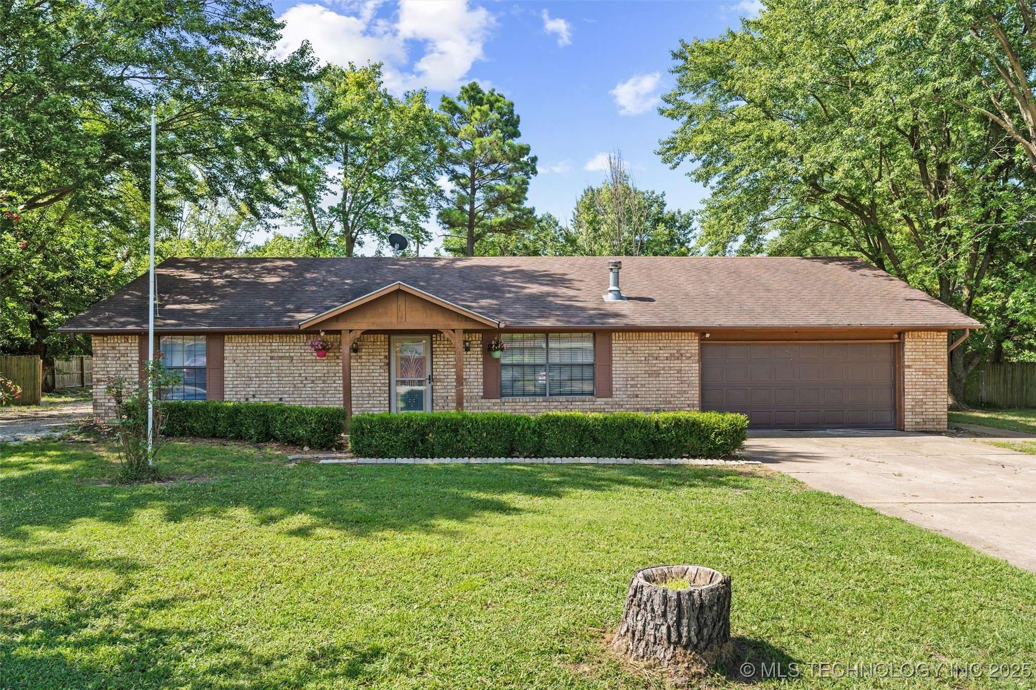 Skiatook, OK 74070,619 W 4th ST