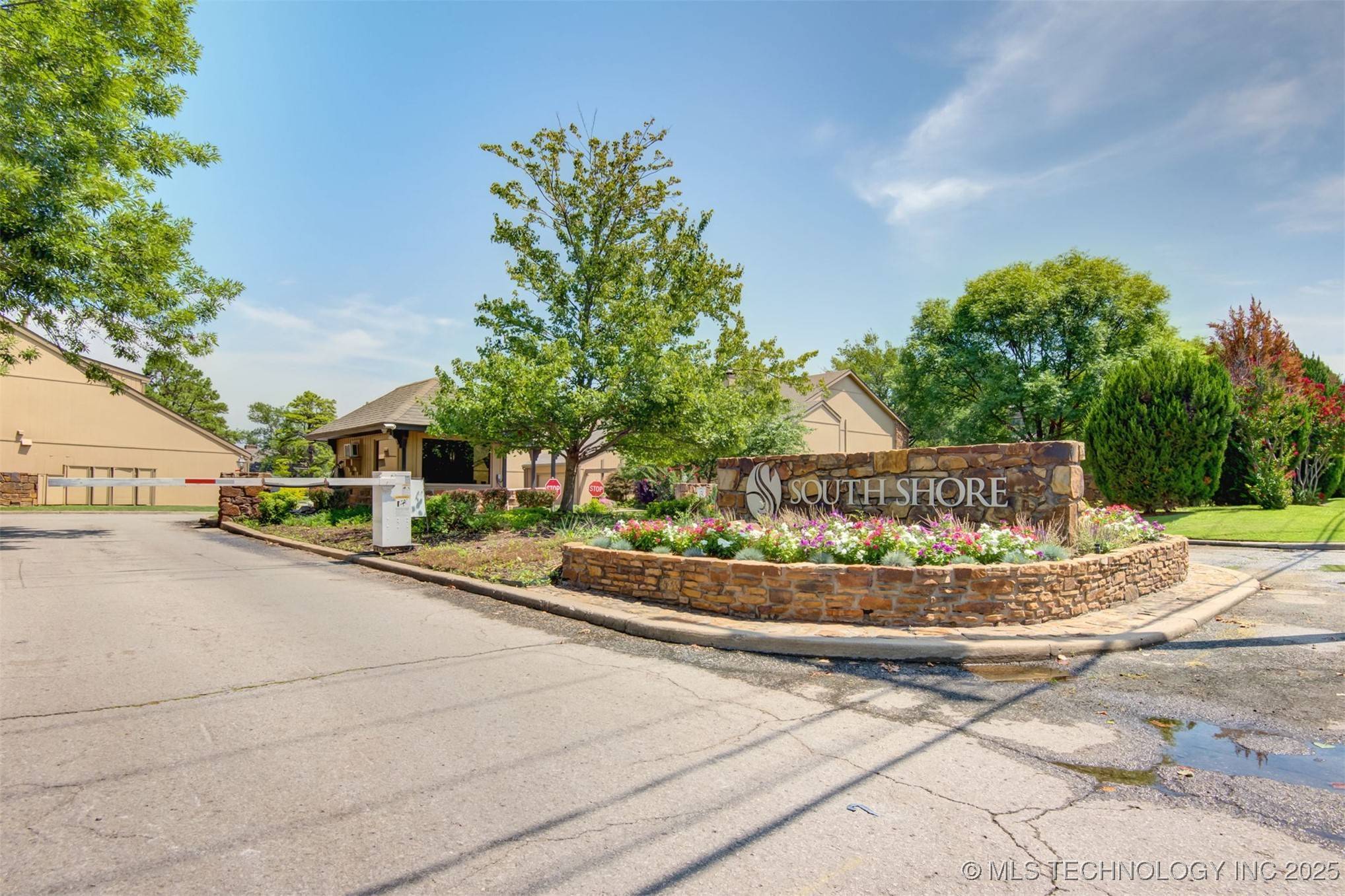 Tulsa, OK 74105,6002 S Atlanta PL #2