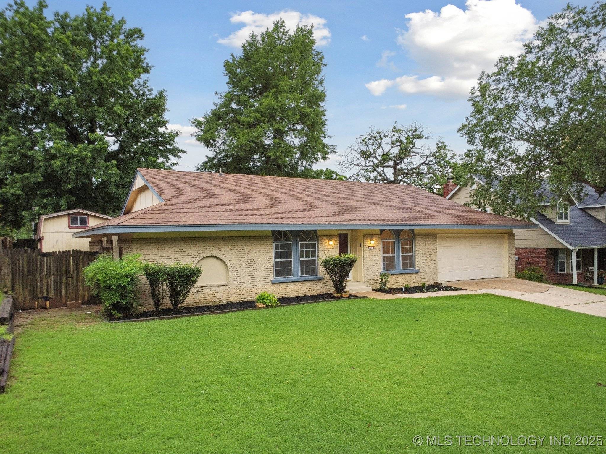 Tulsa, OK 74136,3002 E 80th PL