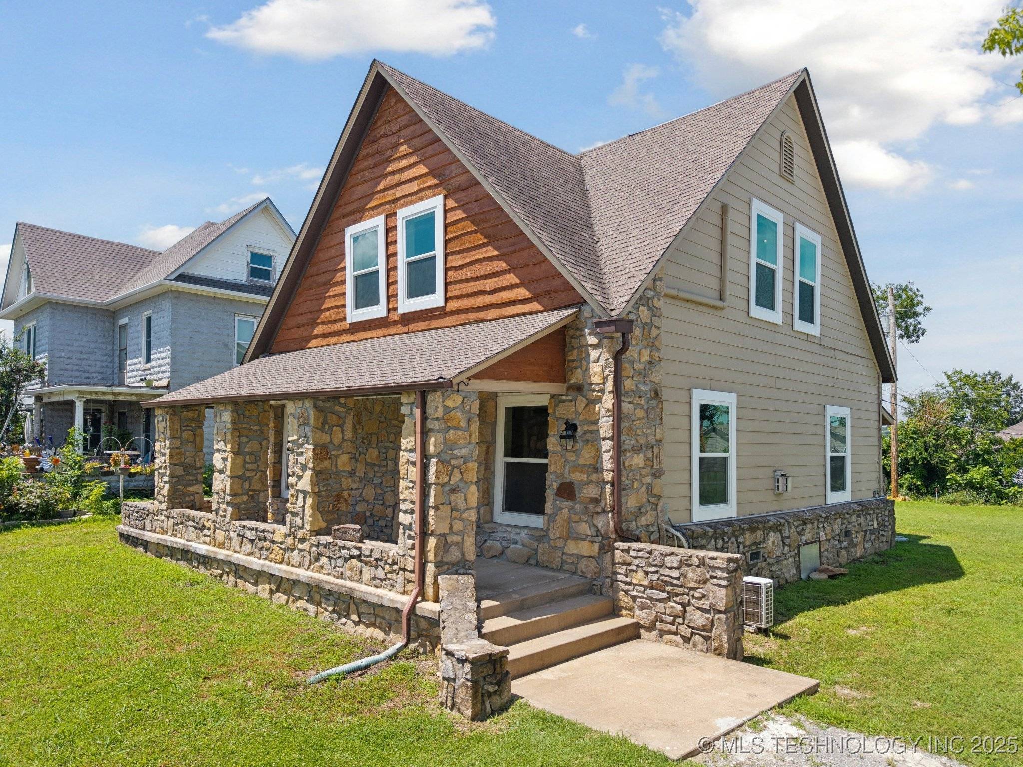 Claremore, OK 74017,521 S Chickasaw AVE