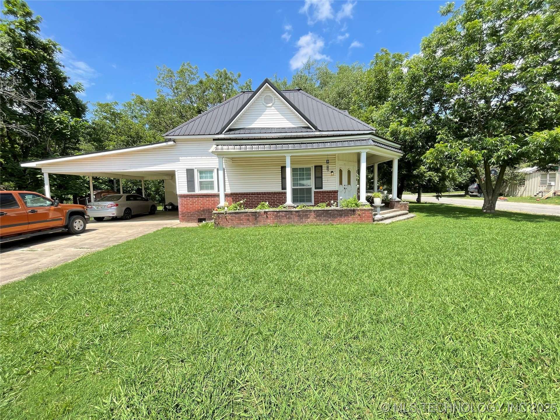 Warner, OK 74469,710 5th AVE