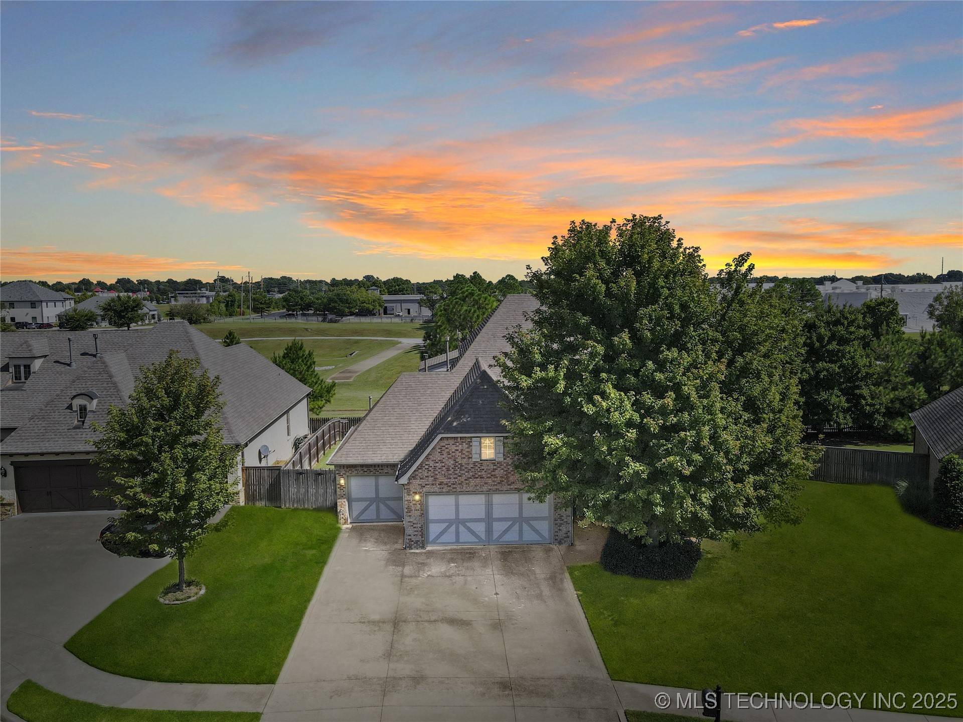 Tulsa, OK 74133,10905 S 77th East Place