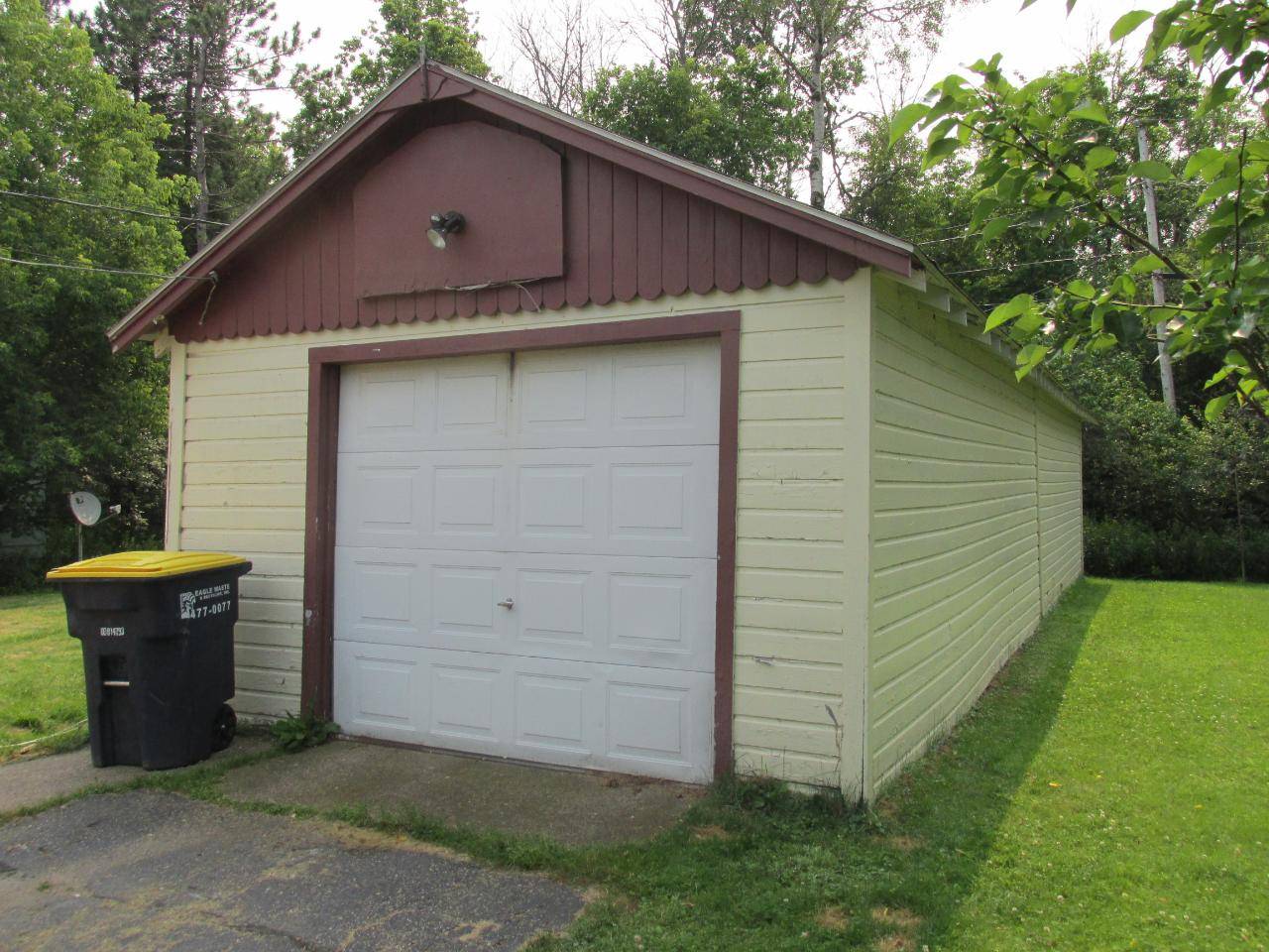 Rhinelander, WI 54501,930 STEVENS ST N