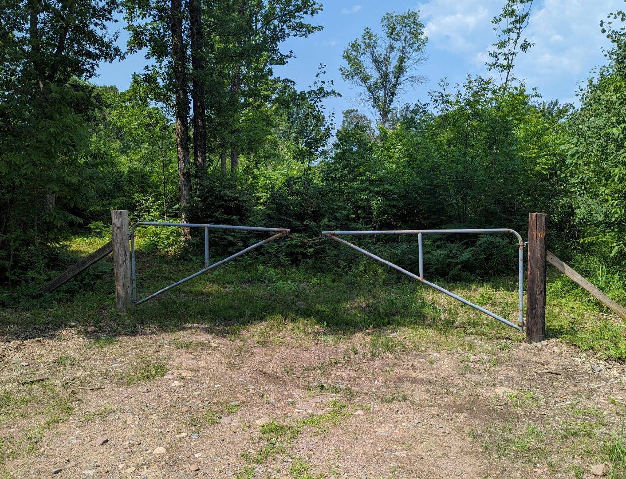 Holcombe, WI 54745,000 CTH W