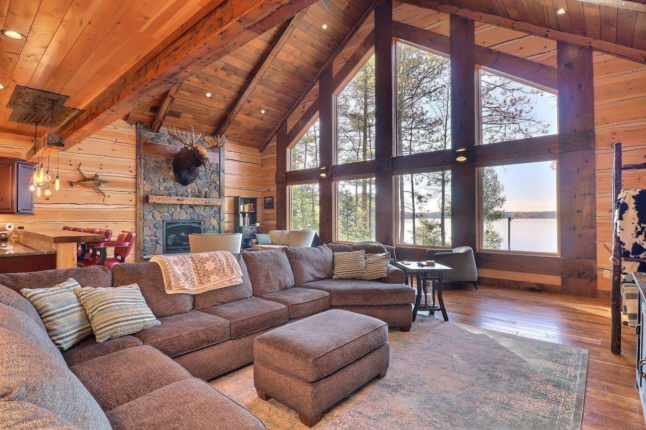 Three Lakes, WI 54562,935 LEATZOW RD