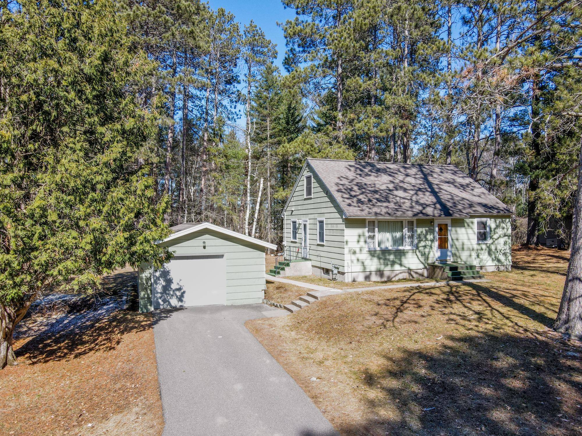 Rhinelander, WI 54501,5922 FOREST LN