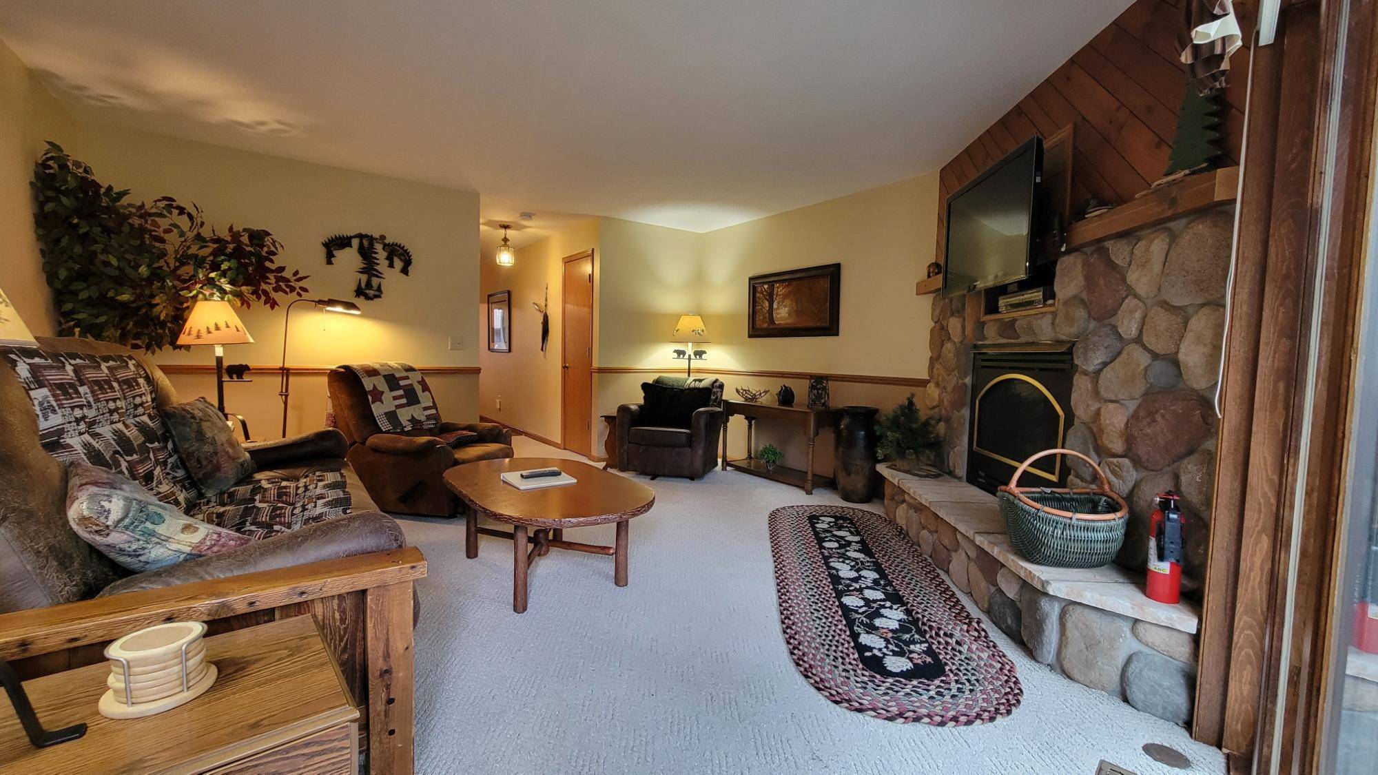Minocqua, WI 54548,8250 NORTHERN RD #247