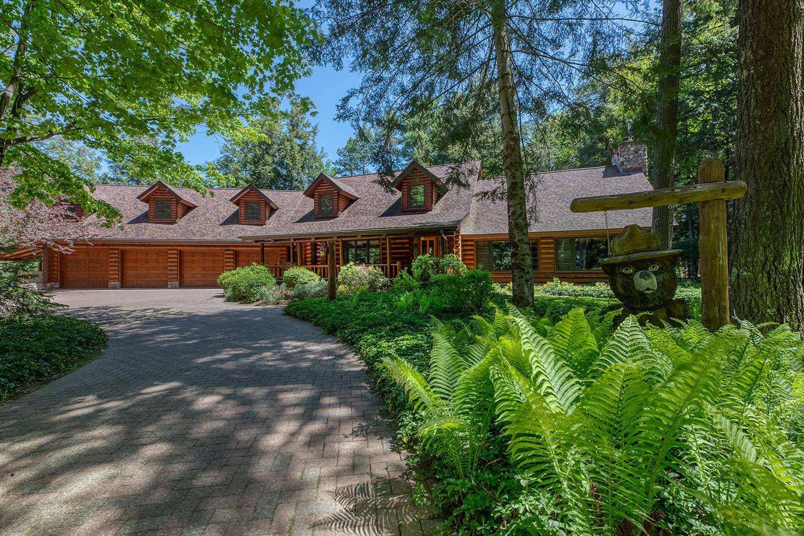 Land O Lakes, WI 54540,6274 FOREST LAKE RD W
