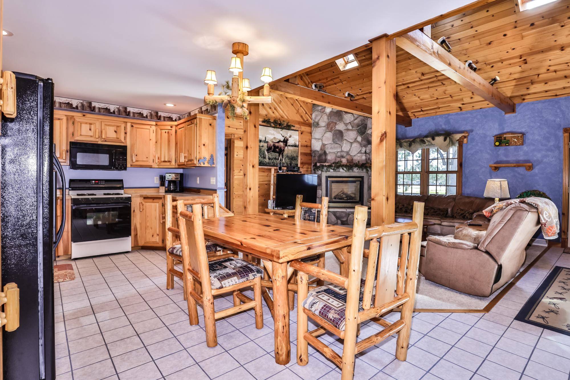 Tomahawk, WI 54487,N11117 CLEAR LAKE RD