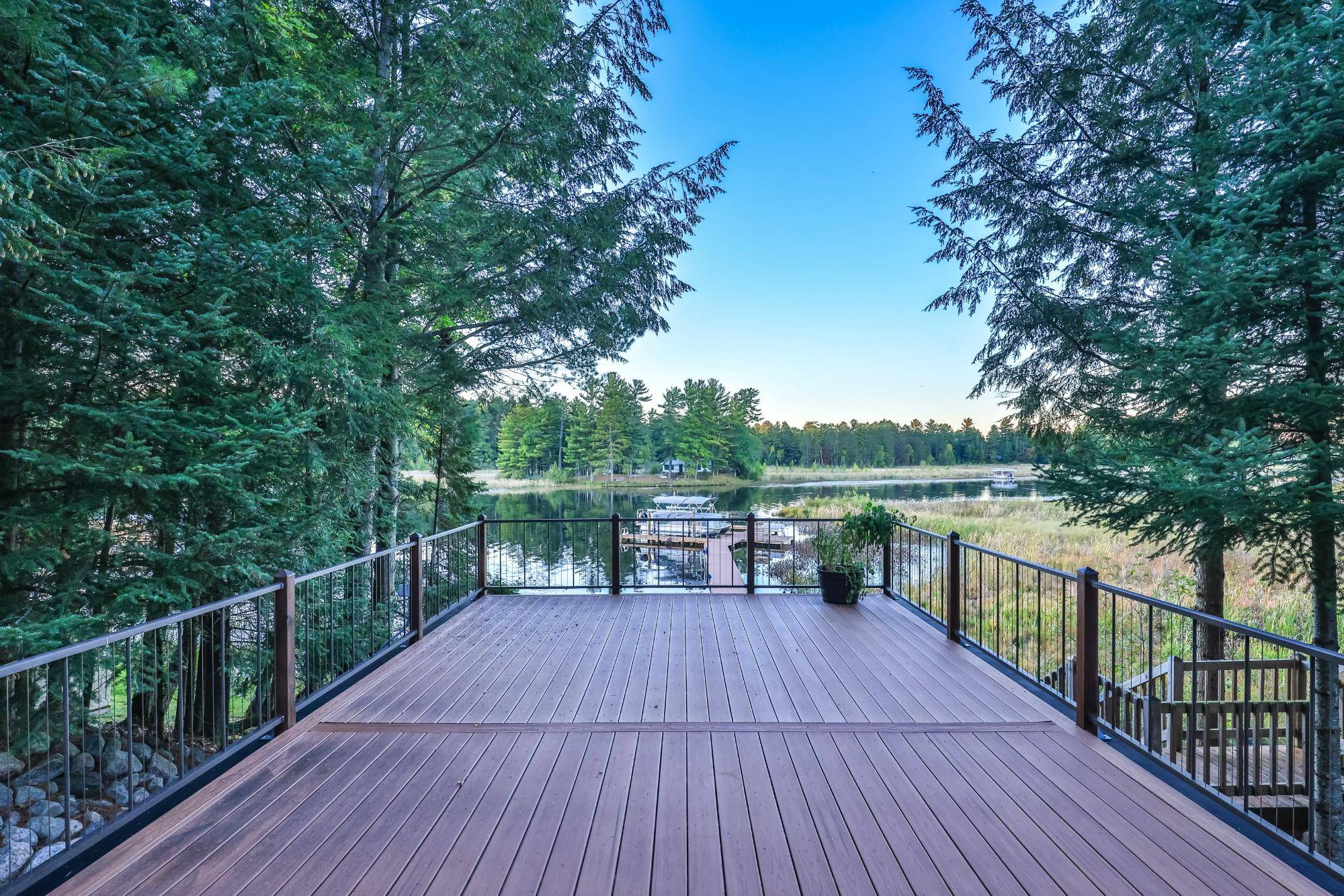 Minocqua, WI 54548,9025 THOROUGHFARE RD