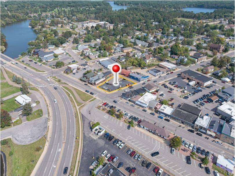 Eagle River, WI 54521,103 RAILROAD ST