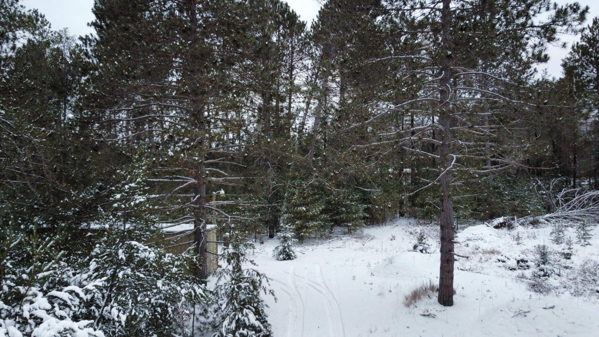 Rhinelander, WI 54501,3877 LAKESHORE DR