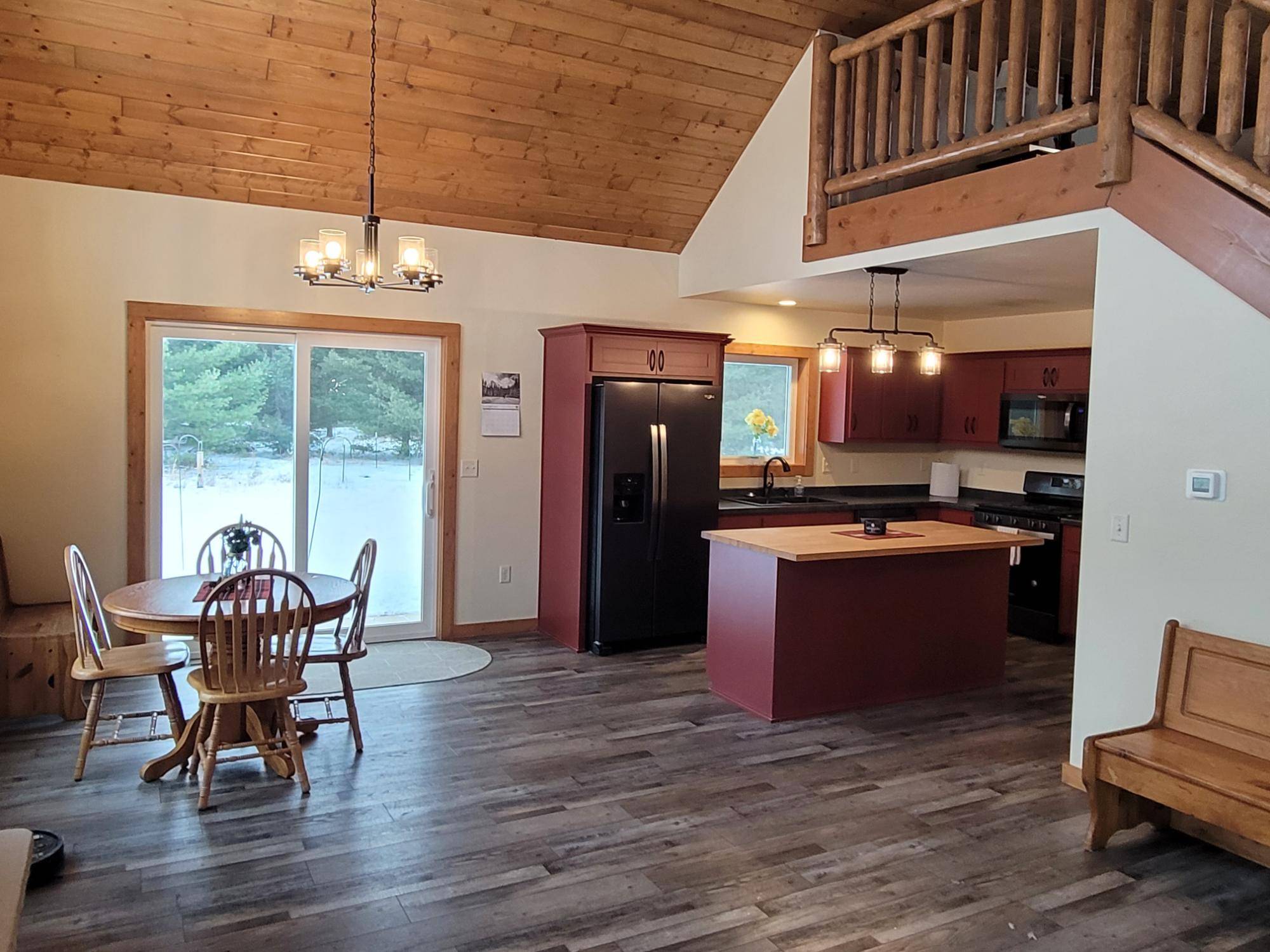 Eagle River, WI 54521,8401 ONEIDA FARMS RD