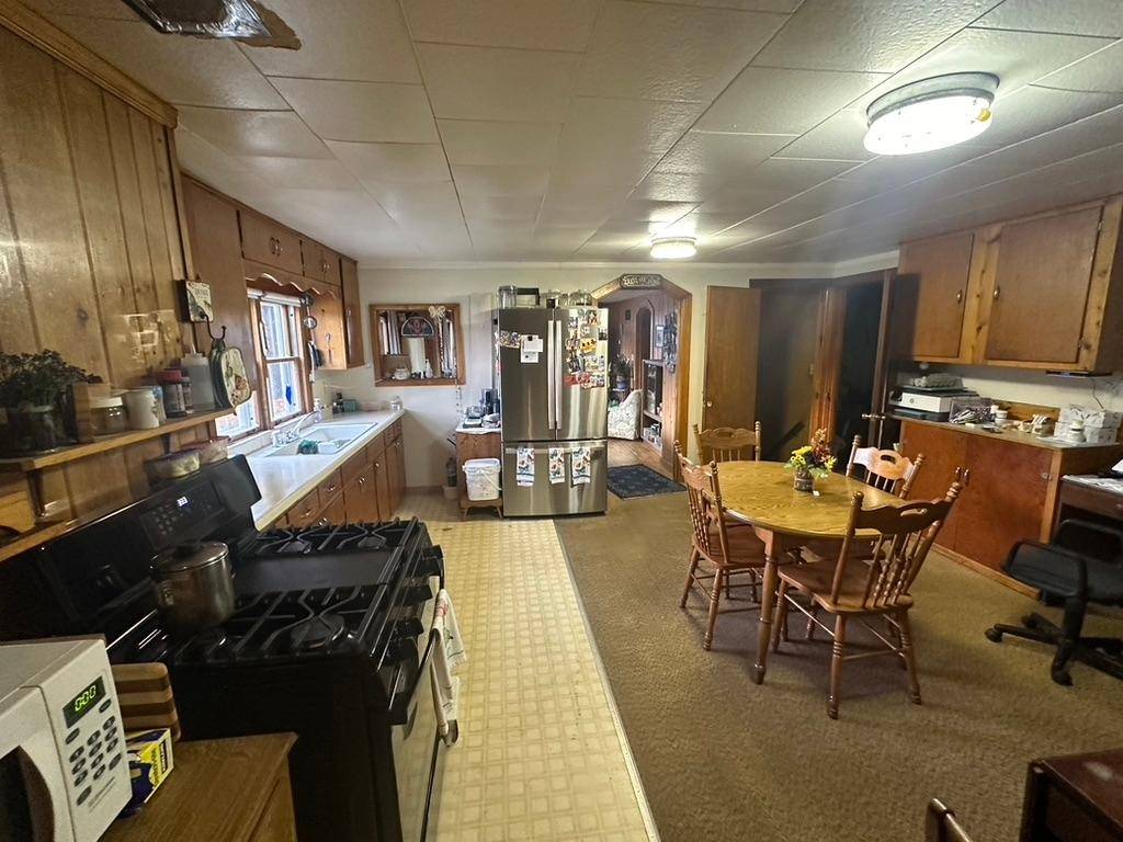 Eagle River, WI 54521,1166 HWY 45